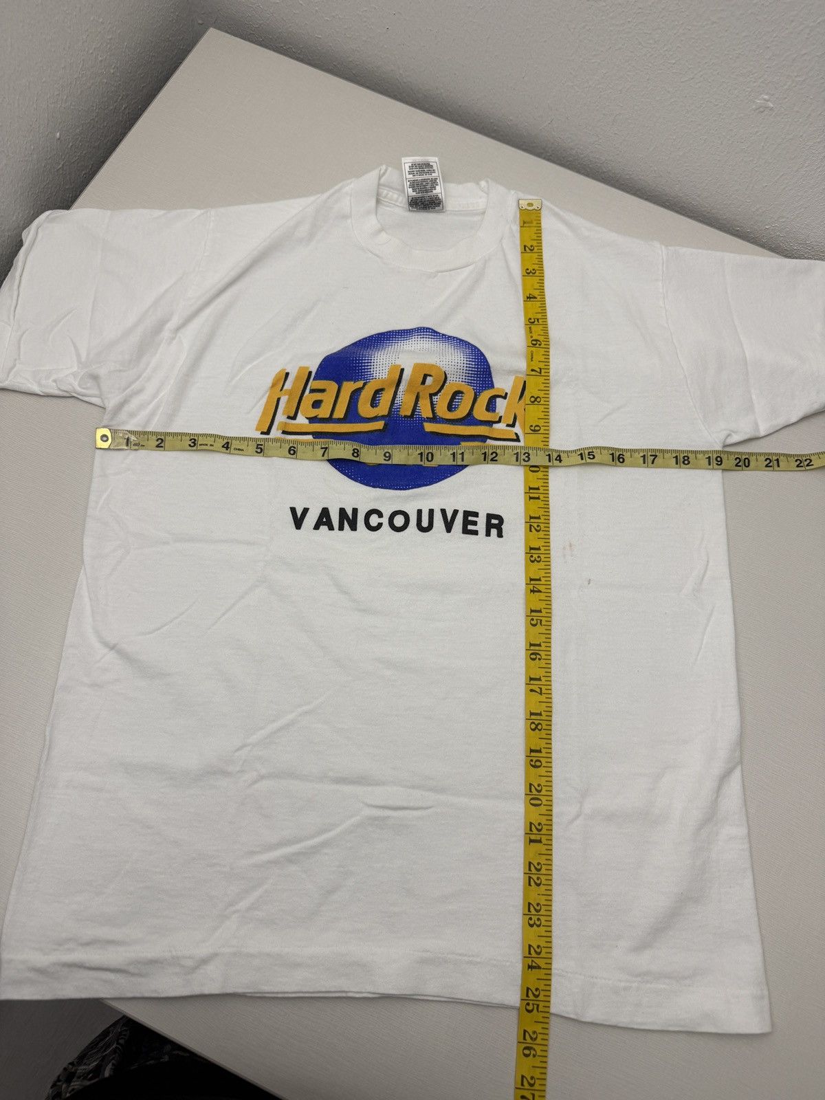 Hard Rock Cafe Vintage 90s Hard Rock Cafe Vancouver Tshirt M Single Stitch Size US M / EU 48-50 / 2 - 5 Thumbnail