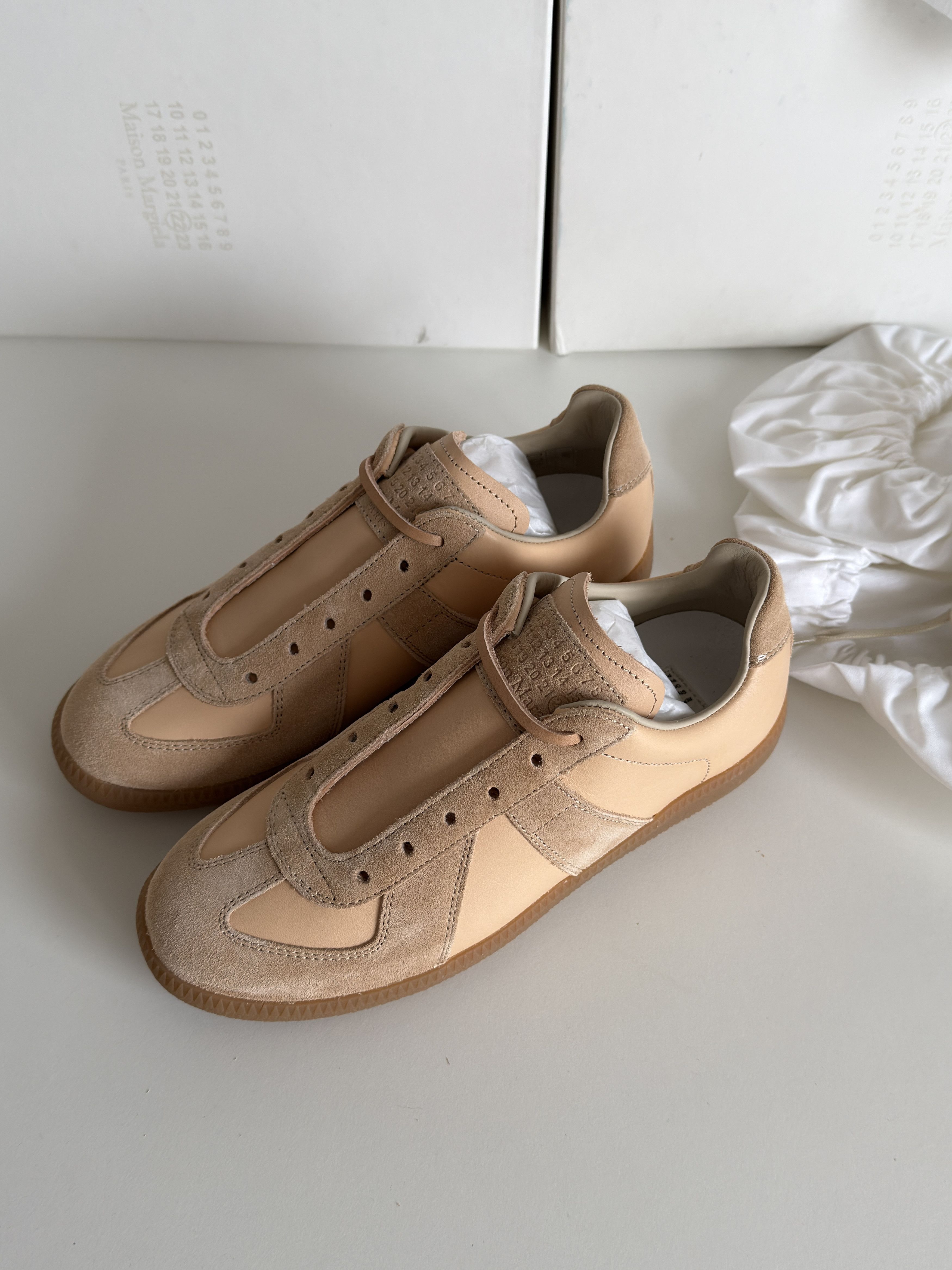 Maison Margiela Replica\gat sneakers