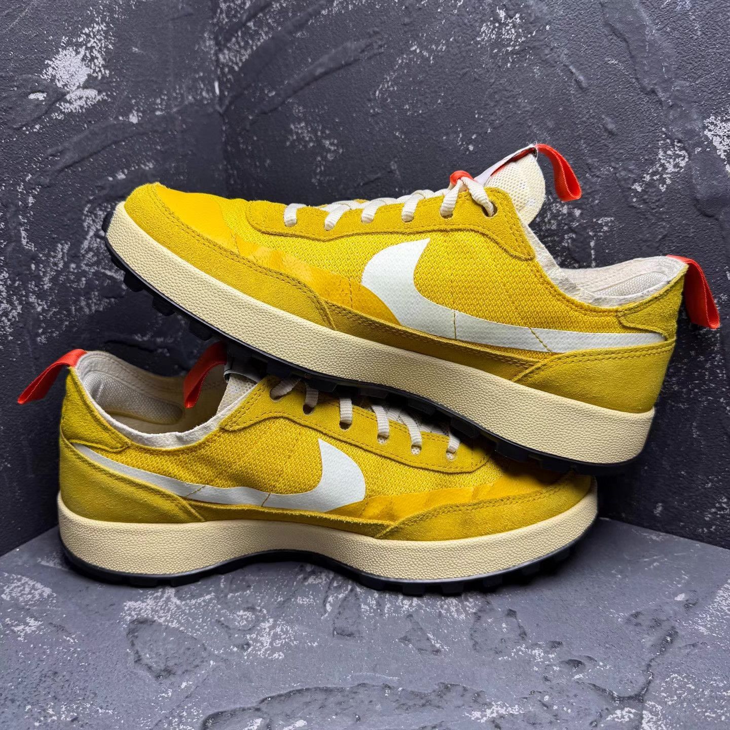 Nike Nike x Tom Sachs Mars Yard 4.0 Yellow Q10 Size US 10 / EU 43 - 4 Thumbnail
