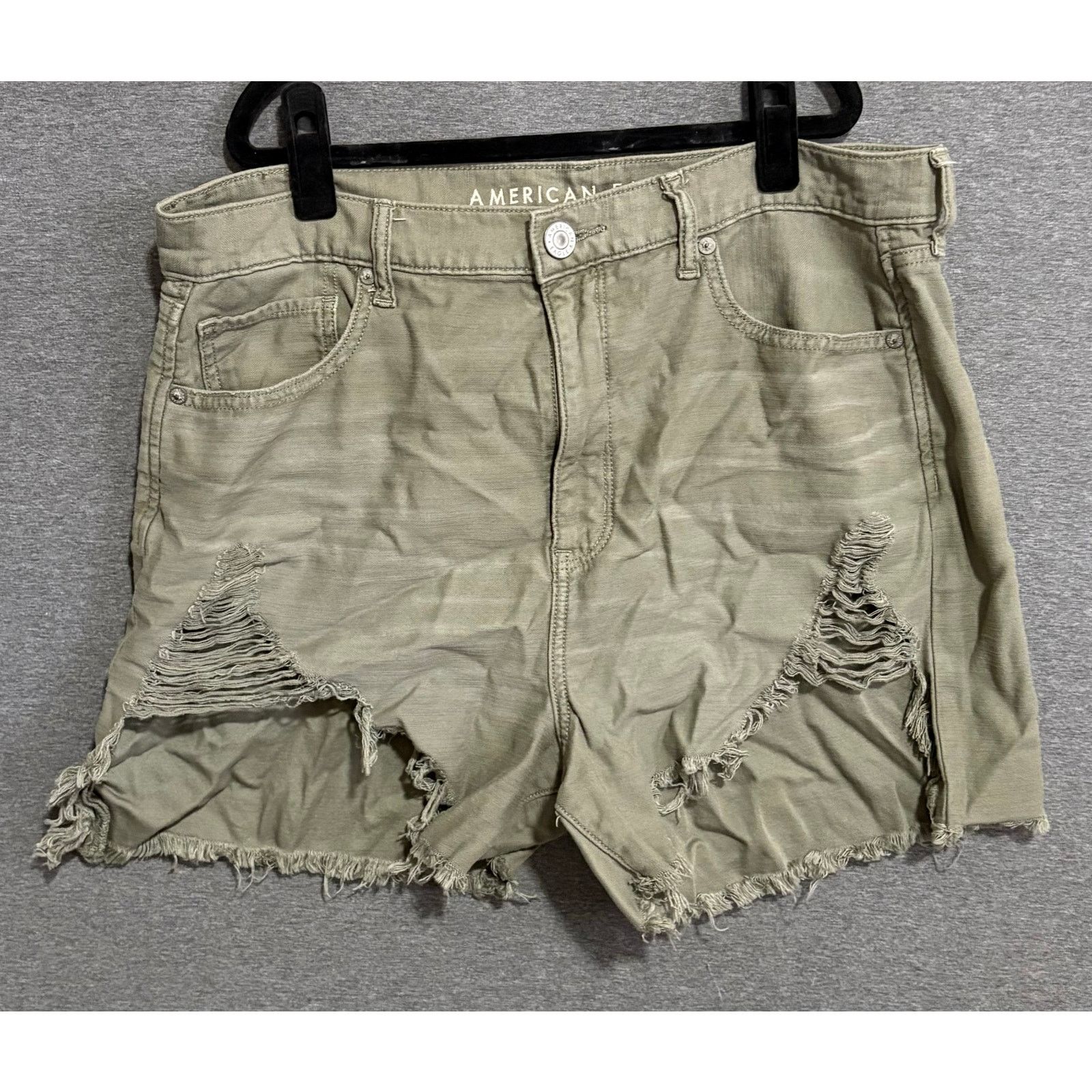 American Eagle Outfitters American Eagle | High Rise Mom Short Heavily Distressed | 14 Size 36" / US 14 / IT 50 - 1 Thumbnail
