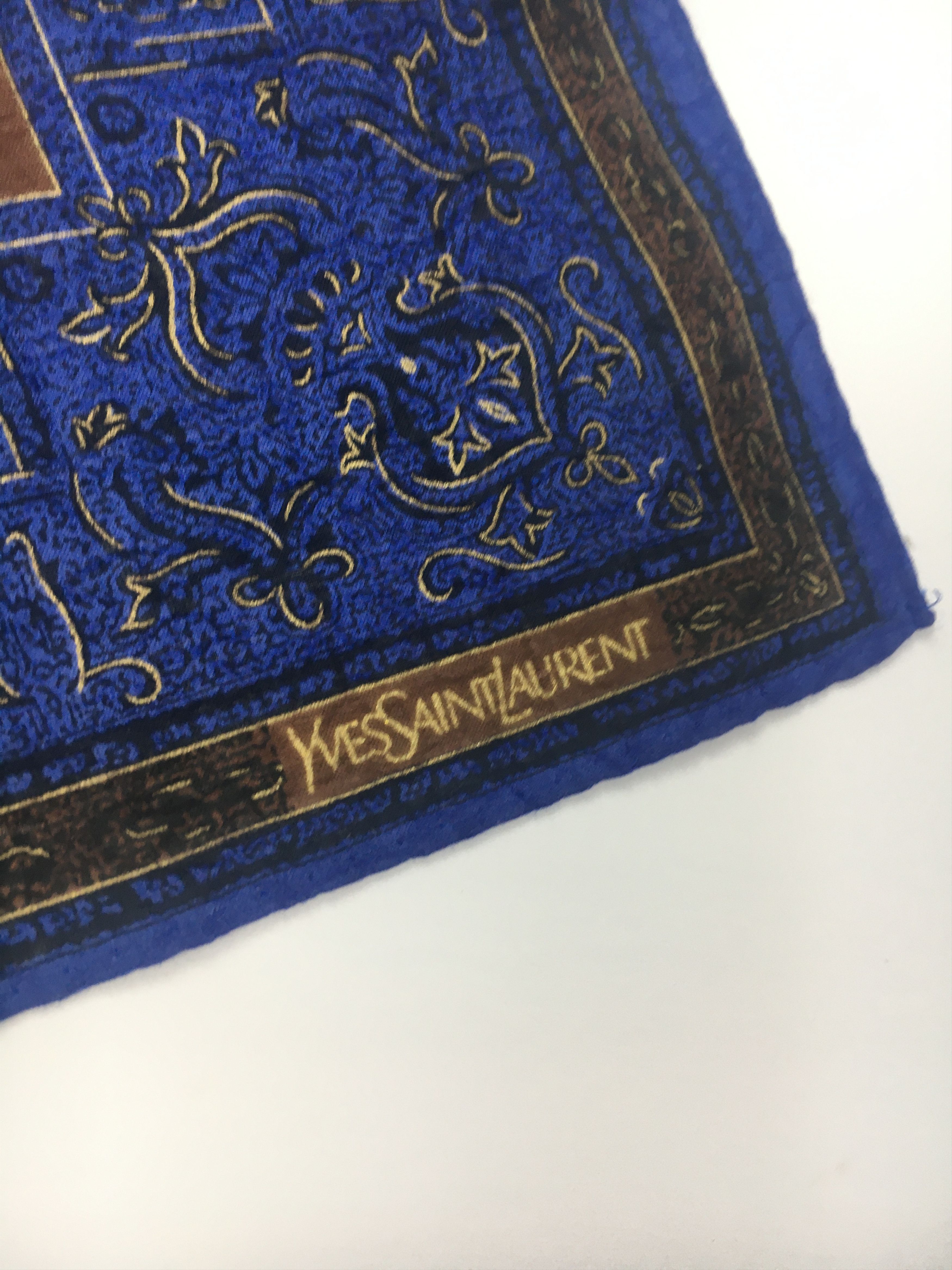 Vintage Yves Saint Laurent Handkerchief Bandana Neckerchief HKC70 Size ONE SIZE - 4 Thumbnail