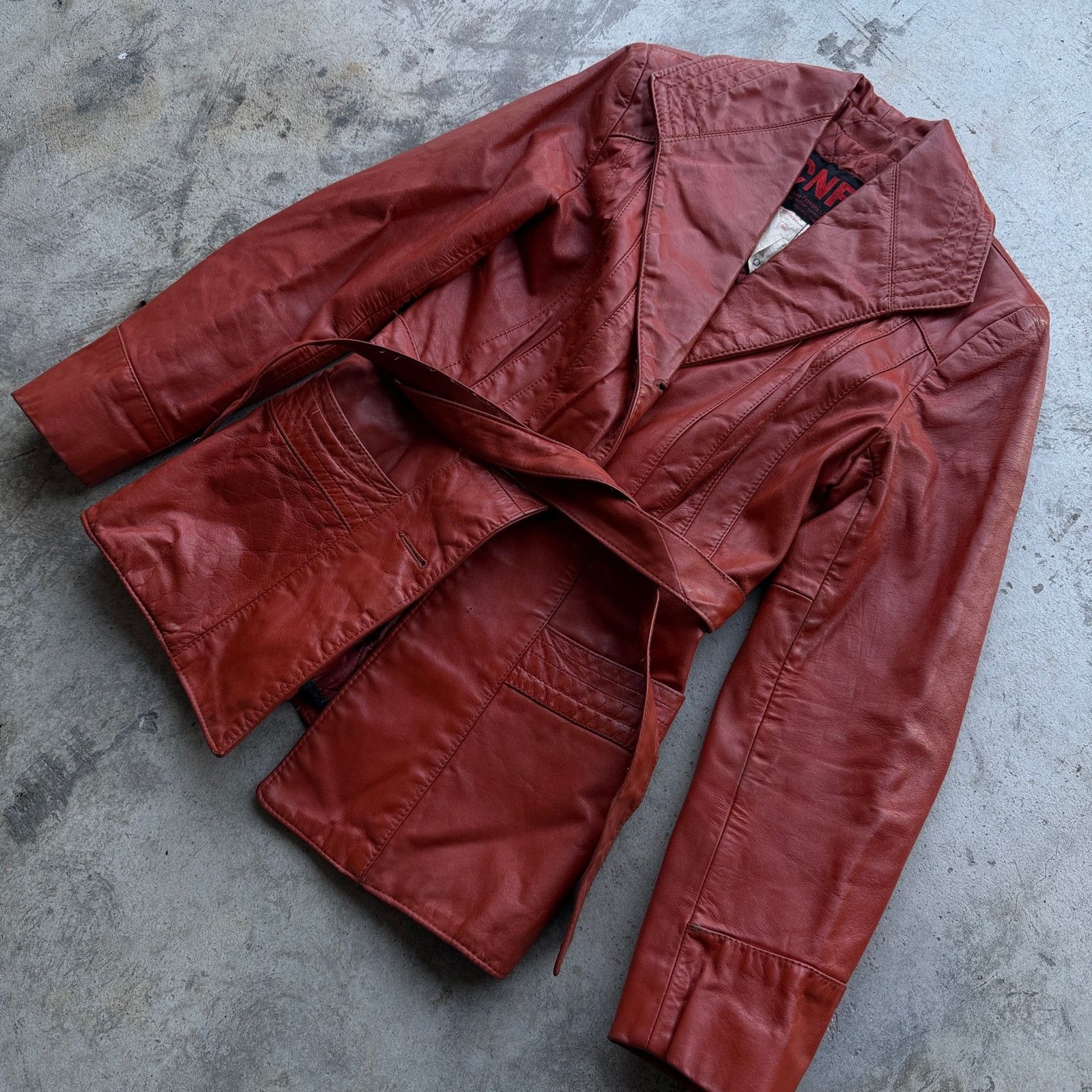 Other Beautiful Vintage 70s CNF Rust Leather Belted Jacket Women Size L / US 10 / IT 46 - 2 Thumbnail
