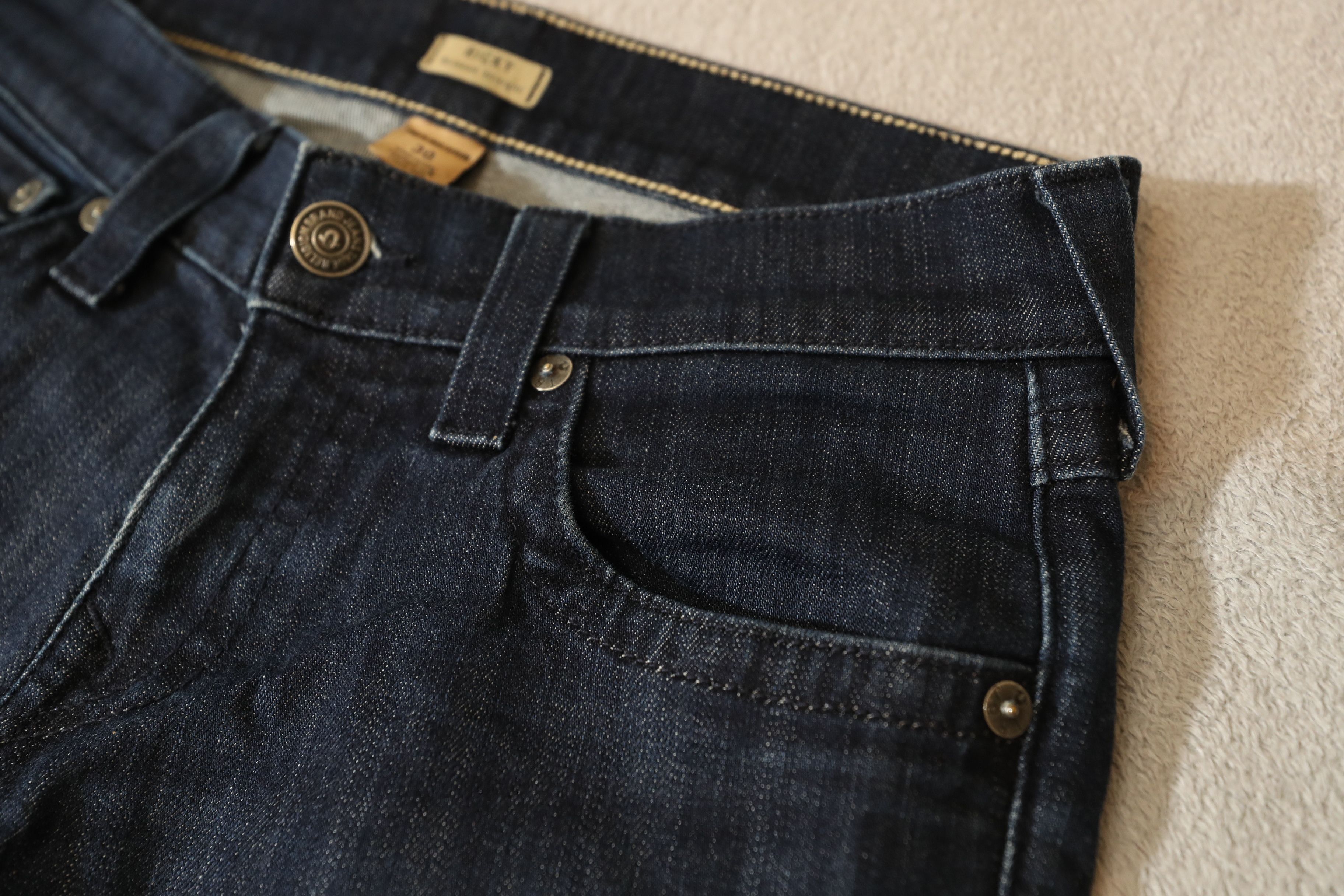 True Religion True Religion Ricky Relaxed Straight Jeans (30) Size US 30 / EU 46 - 7 Thumbnail