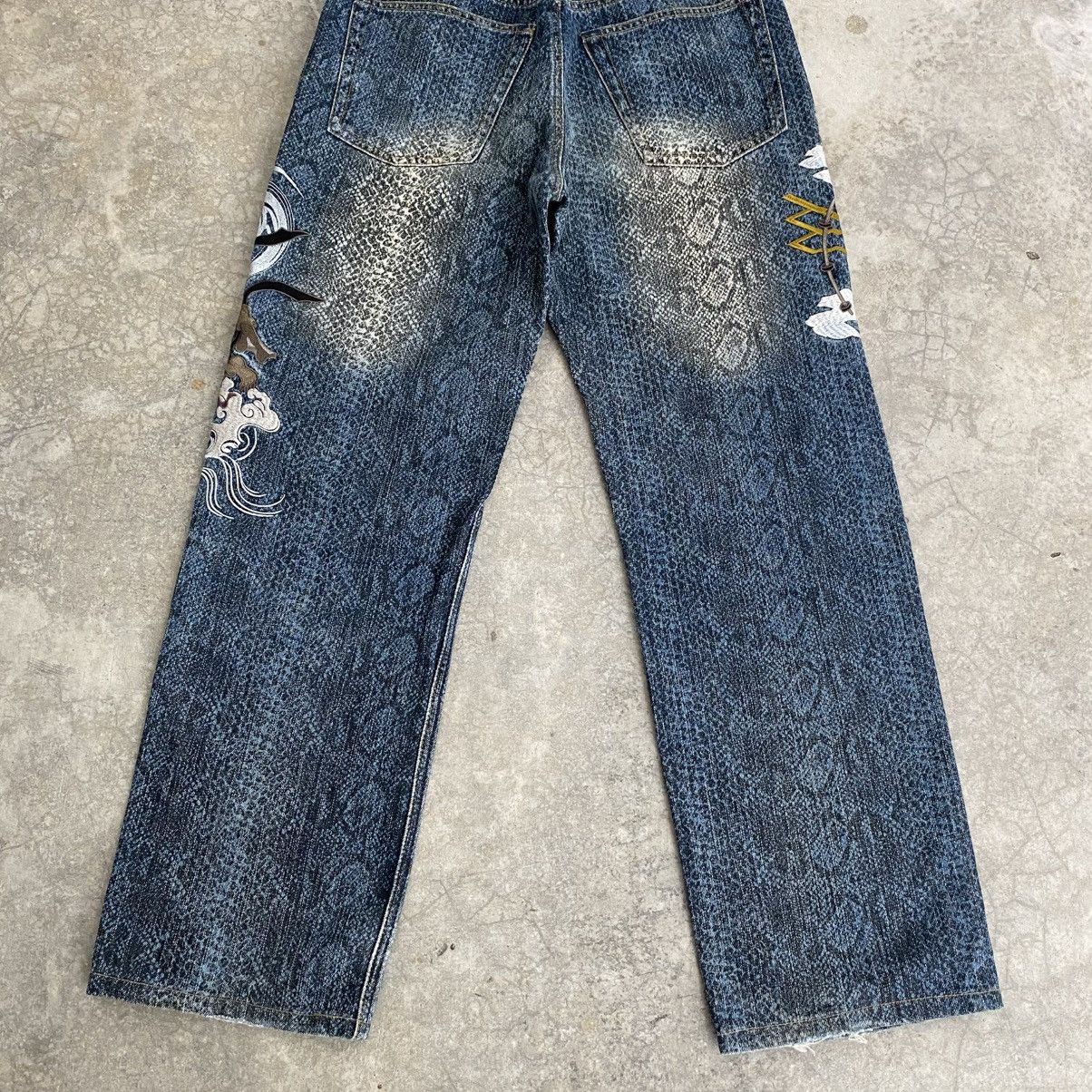Karakuri Tamashii 00’s Karakuri Tamashii Fūjin Wind God Embroidered Jeans Size US 30 / EU 46 - 12 Thumbnail