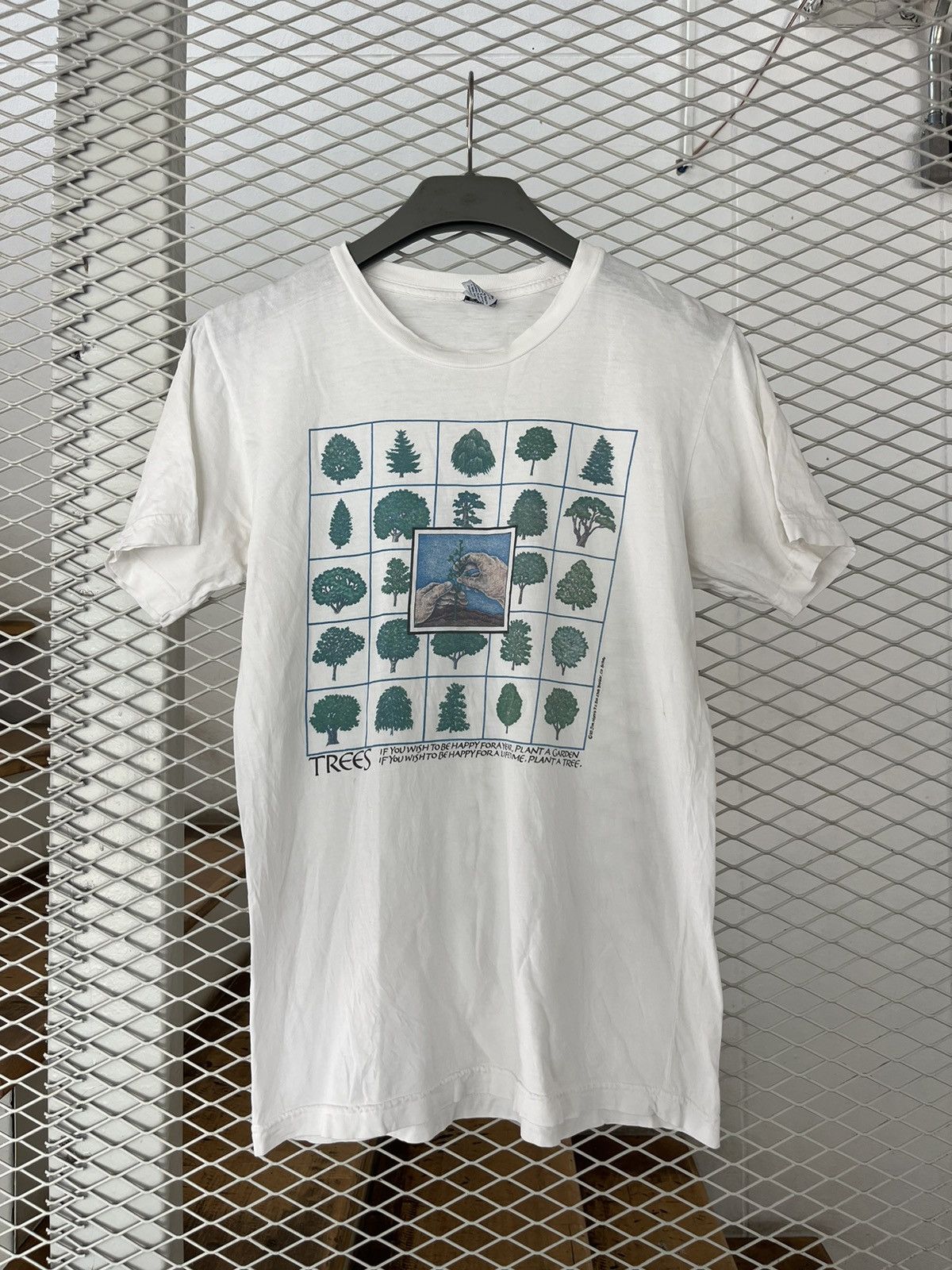 Vintage Vintage TREES Artwork Design 85’s by Jim morris Tshirt Size US S / EU 44-46 / 1 - 2 Thumbnail