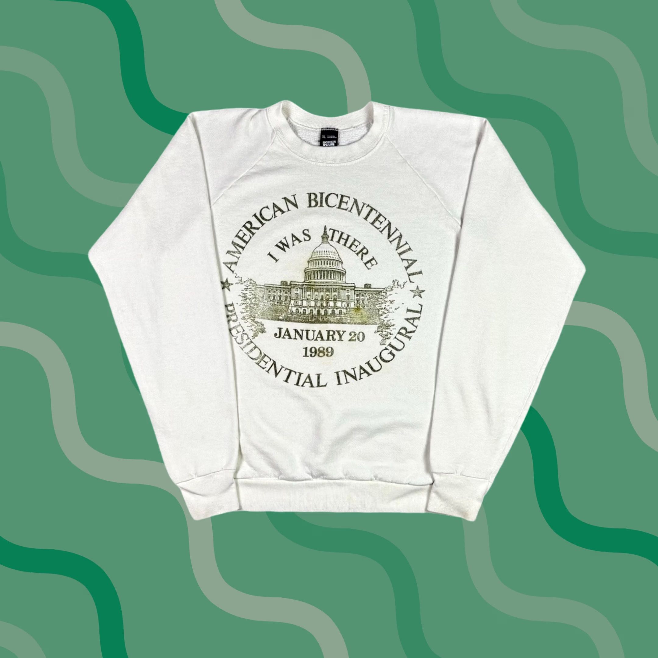 Vintage VINTAGE Screen Stars Sweater White Raglan Crewneck 80s XL Mens Size US XL / EU 56 / 4 - 1 Thumbnail