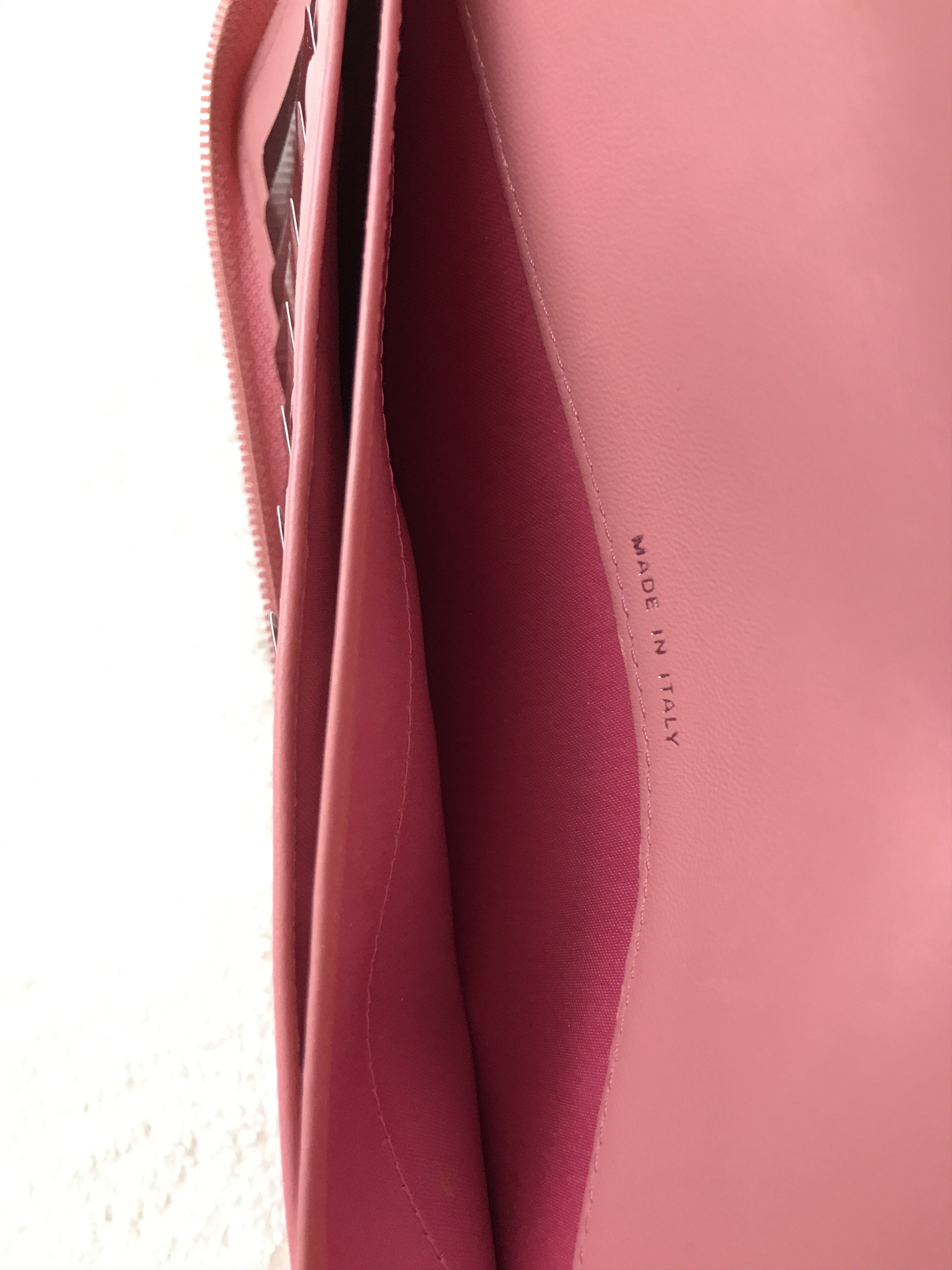 Chanel × Vintage Chanel Pink Embossed Camellia Wallet Zip Around With Box Size ONE SIZE - 15 Thumbnail