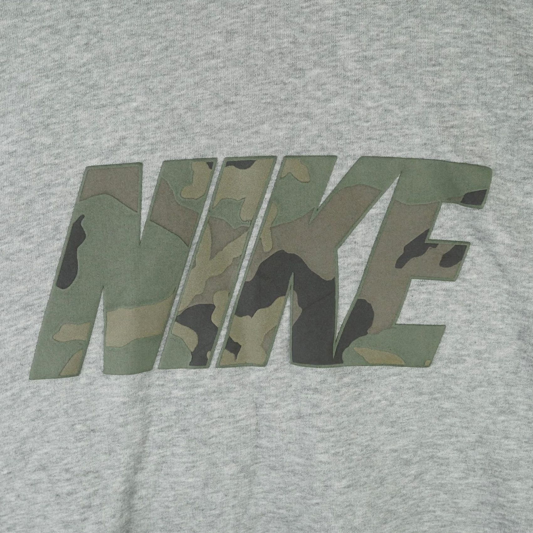 Nike Nike Sweatshirt Mens XL Gray Crewneck Pullover Camo Logo Fleece 545155-063 Size US XL / EU 56 / 4 - 2 Thumbnail