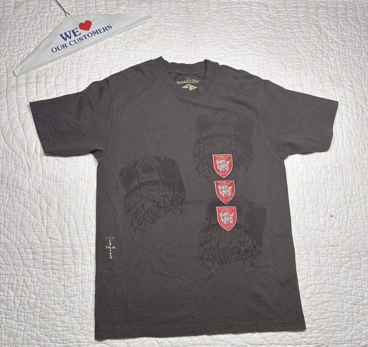 Mitchell & Ness × NCAA × Travis Scott Travis Scott University of Houston Tee/ New Medium Size US M / EU 48-50 / 2 - 1 Thumbnail