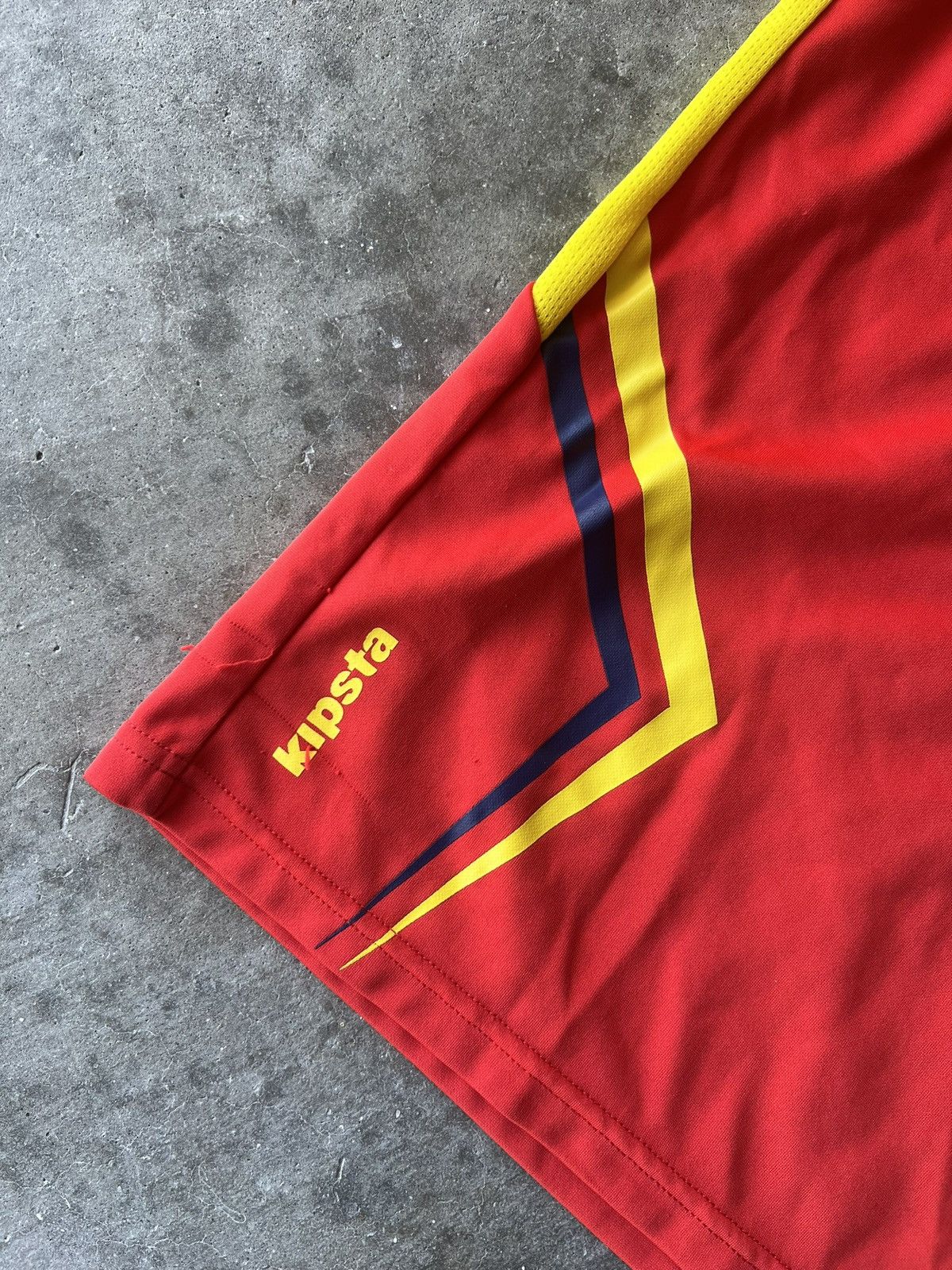 Vintage Spain Soccer Jersey by Kipsta Size Medium Size US M / EU 48-50 / 2 - 2 Thumbnail