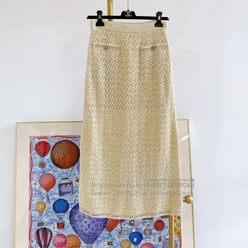 Chanel Chanel Gold Cotton Midi Skirt for Women . Size 23" - 1 Thumbnail