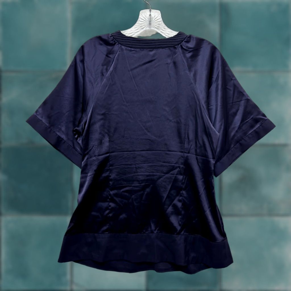 Bcbgmaxazria VINTAGE Y2K BCBGMAXAZRIA Top Shirt Medium Purple Satin Grunge Office Boho Corpcore Mens?? Size M / US 6-8 / IT 42-44 - 1 Thumbnail
