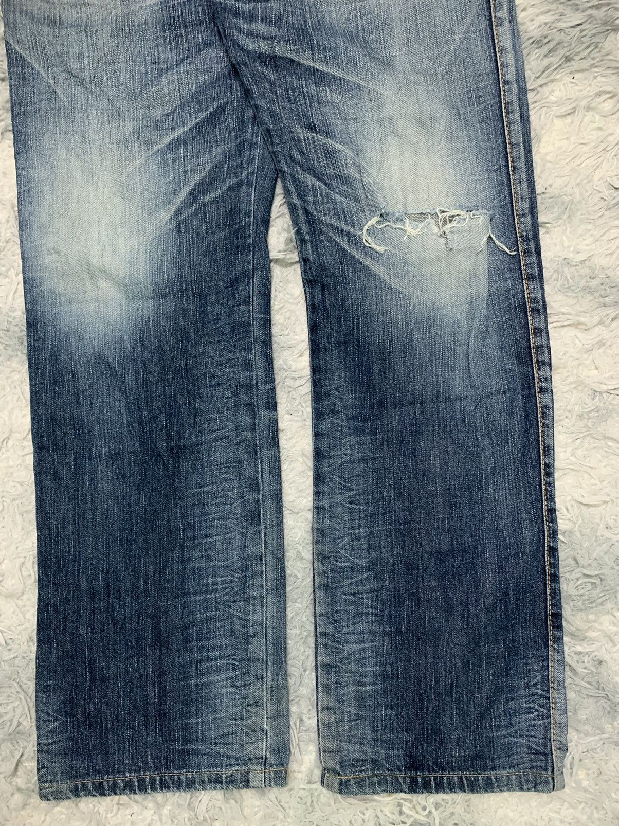 Edwin × Japanese Brand 90s EDWIN BLUE TRIP BAGGY STYLE DISTRESSED PANT Size US 36 / EU 52 - 3 Thumbnail