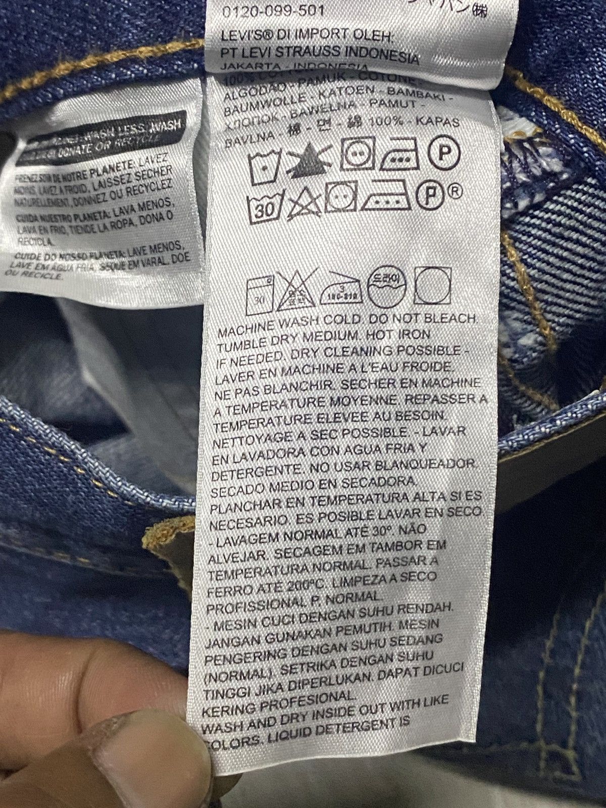 Levi's Vintage Levis Big E Y2K USA Blue Wash Distressed Jeans Size US 31 - 21 Thumbnail