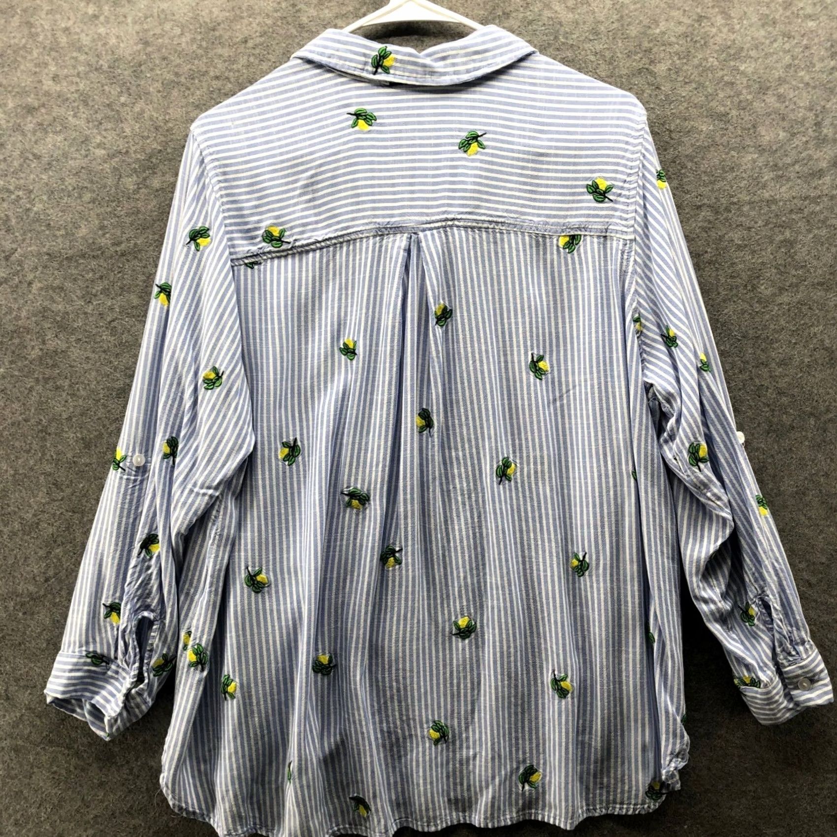 Vintage Jane + Delancey Button Down Shirt Womens 1X Rayon Roll Tab Blue Floral Shirt Women Long Sleeve Button-Up Beach Lightweight Vintage: No Size XL / US 12-14 / IT 48-50 - 2 Thumbnail