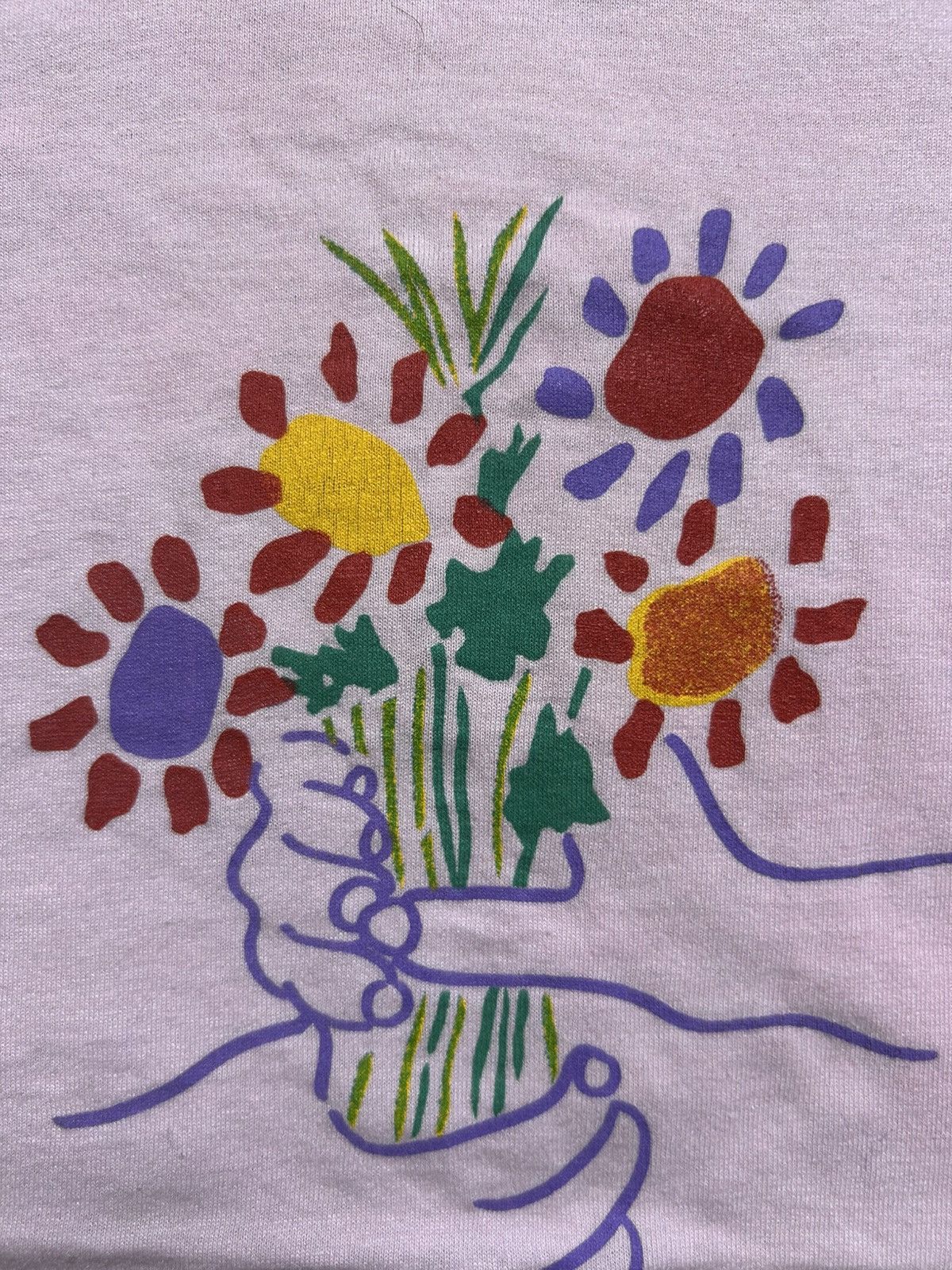 Vintage Vintage 90s Picasso Love a Nurse Pink Art Tee Flowers Single Size US L / EU 52-54 / 3 - 3 Thumbnail