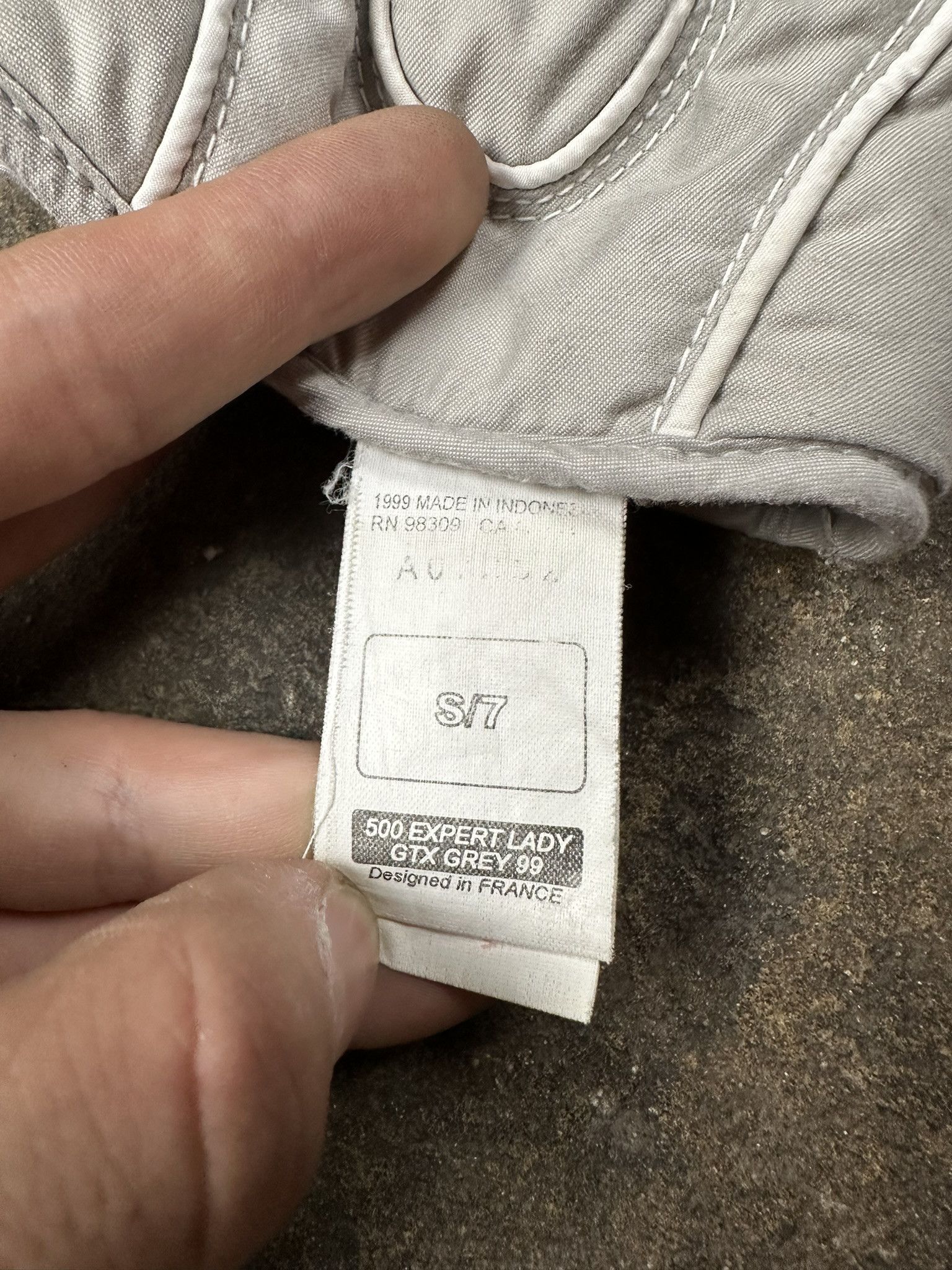 Salomon Vintage Salomon Gore-tex Ski Snowboard Gloves Size ONE SIZE - 5 Thumbnail