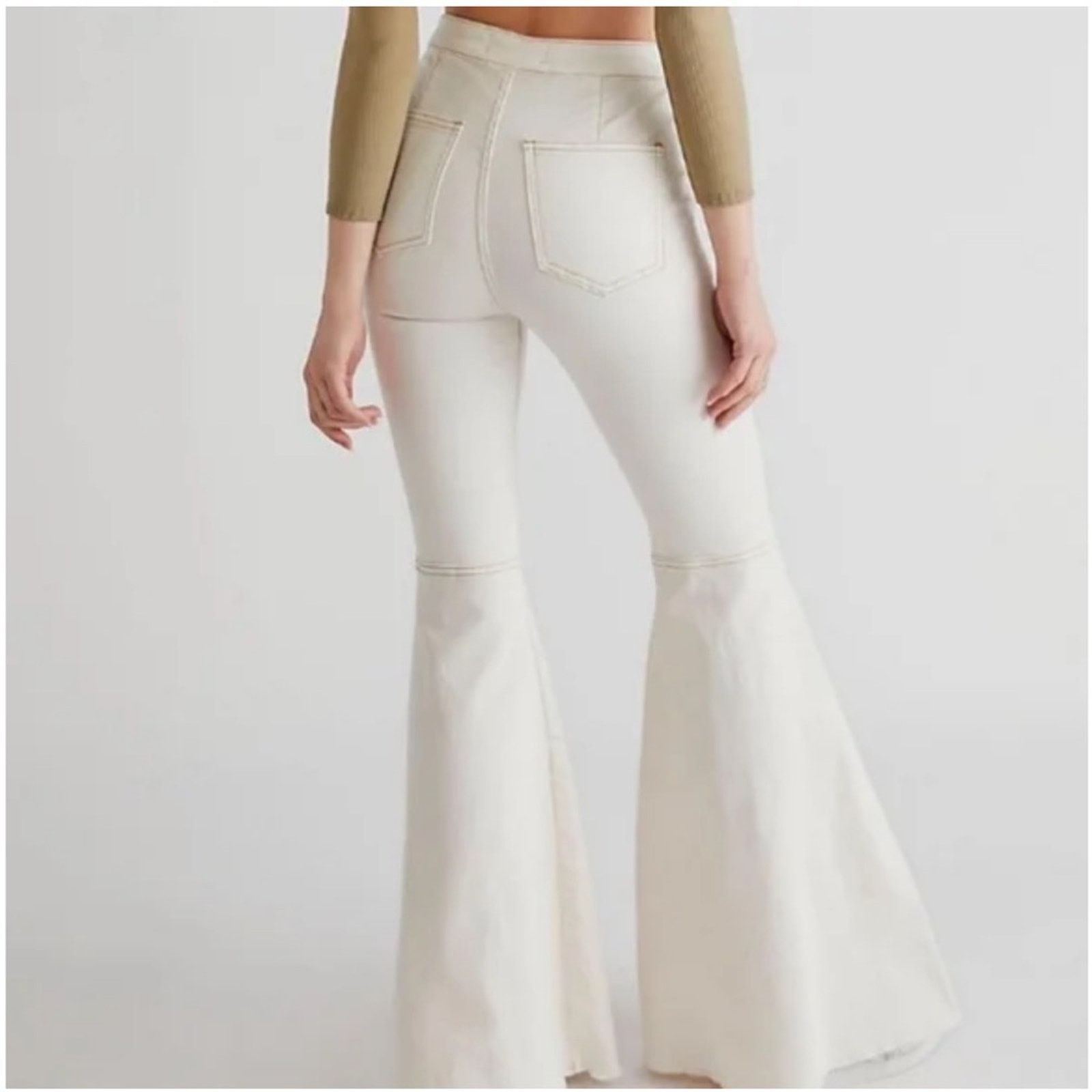 Free People NWOT Free People Float on Flares in white Size 32" / US 10 / IT 46 - 3 Thumbnail