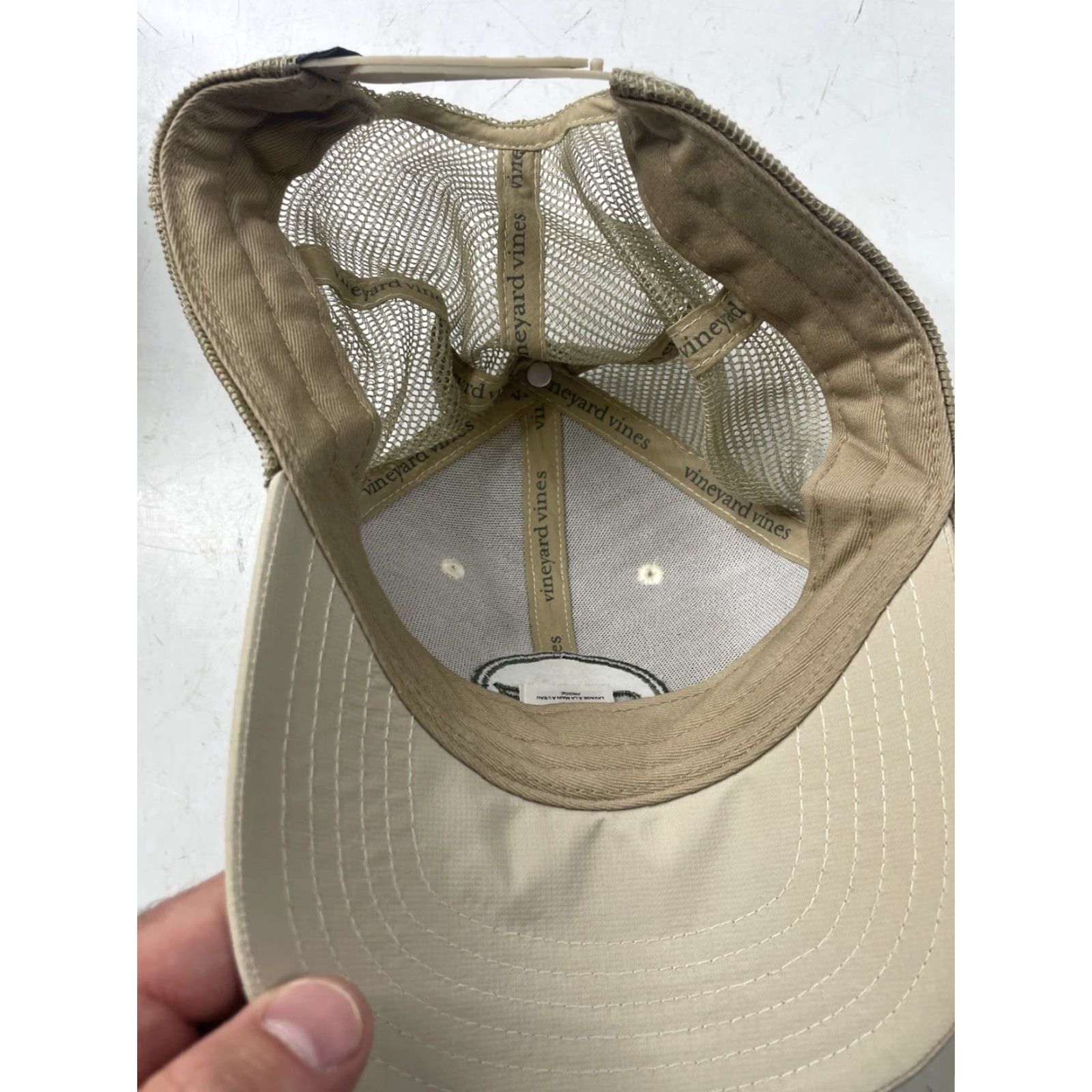 Vineyard Vines Vineyard Vines Trucker Hat Cap One Size Beige Men Whale Performance Cap Brown & Beige (No rips or tears) Size ONE SIZE - 6 Thumbnail