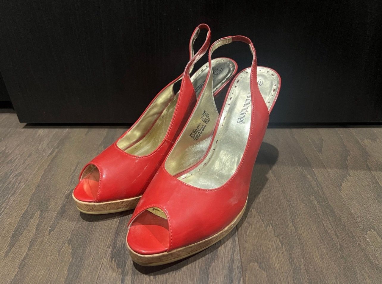 Other Red and Gold No Boundaries High Heel Shoes Size US 10 / IT 40 - 3 Thumbnail