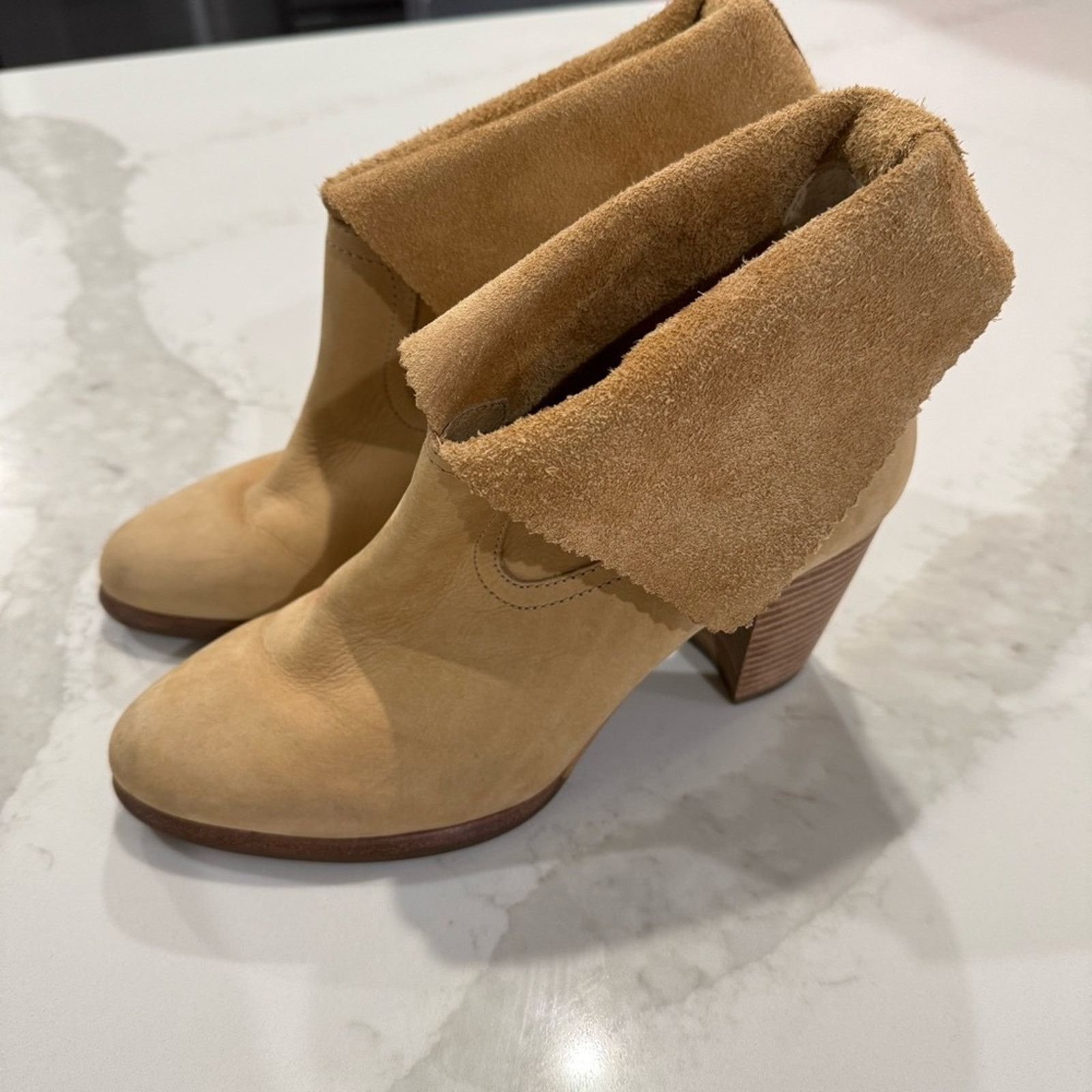 Ugg UGG Thames Suede Leather Fold Down Heel Ankle Booties Women7 Size US 7 / IT 37 - 1 Thumbnail