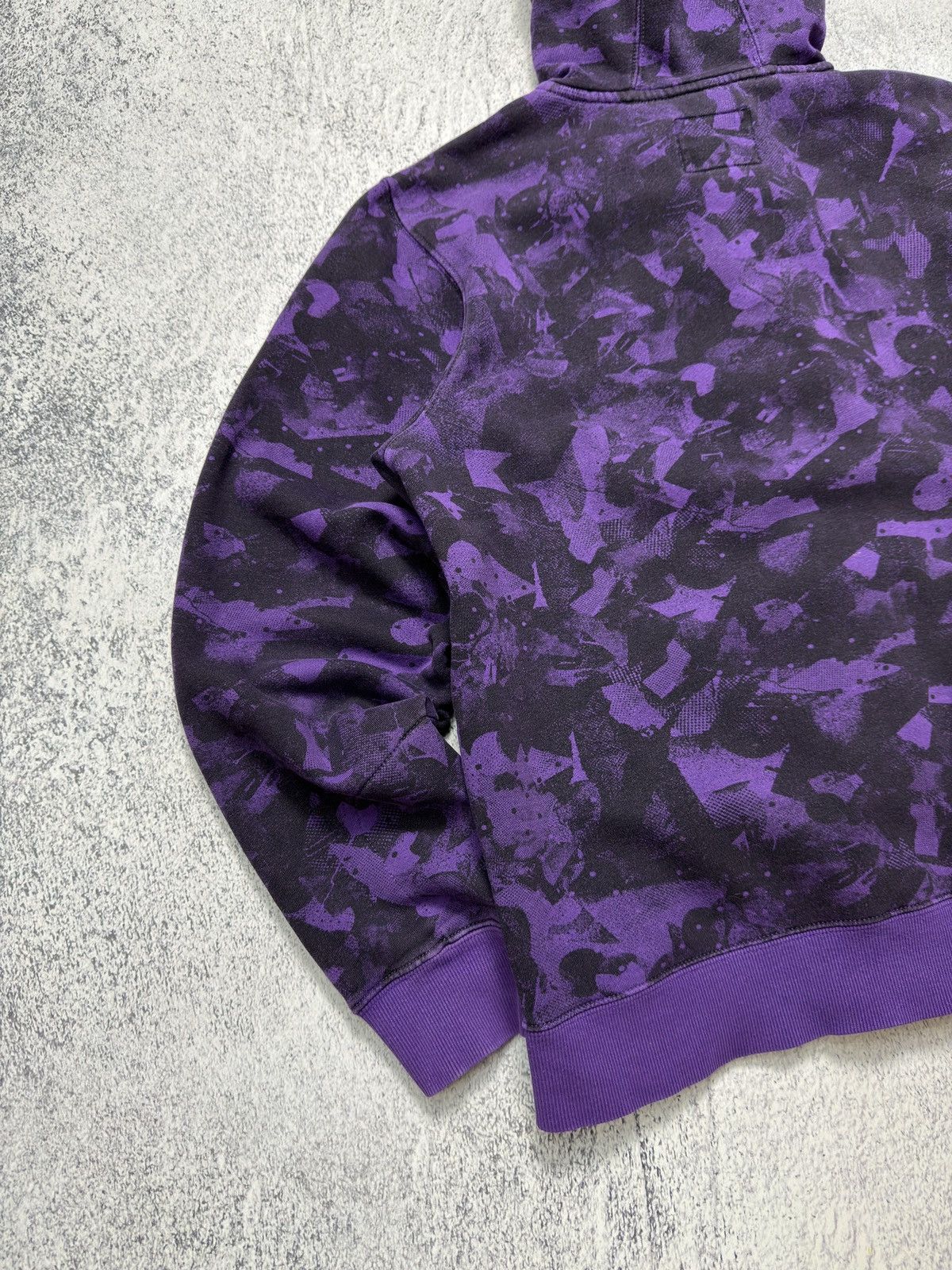 Oakley VINTAGE OAKLEY ALL OVER PRINT PURPLE ZIP UP HOODIE Y2K Size US L / EU 52-54 / 3 - 14 Thumbnail