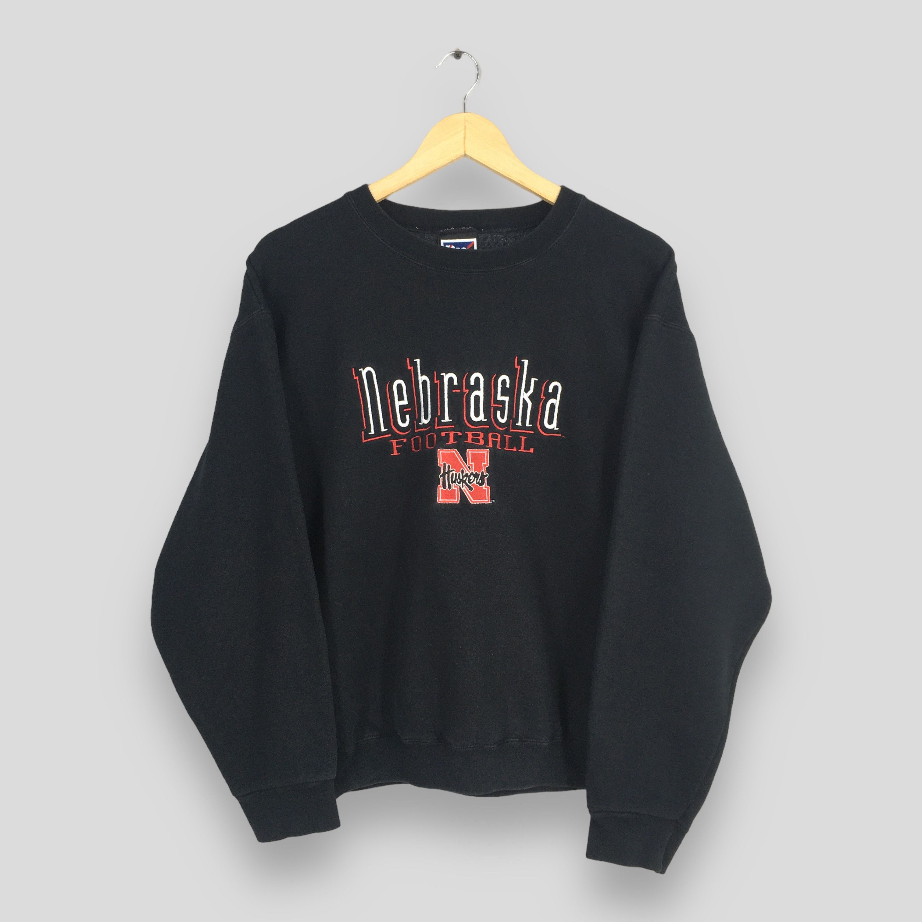 Nebraska Huskers Sweatshirt X-Large Vintage 90s University of Nebraska Huskers Football Embroidered Pullover Crewneck outlet Size XL