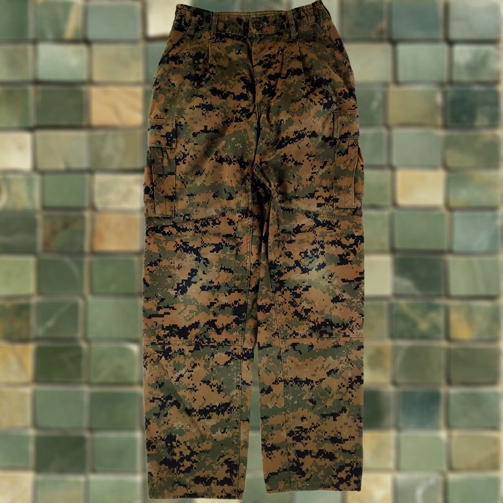 Vintage US Navy Pants Marpat Camo Mens S Reg 28x32 Cargo Camo 28x32 Mens Regular Size US Navy PANTS Mens S Reg Camo Marpat Size US 28 / EU 44 - 1 Thumbnail