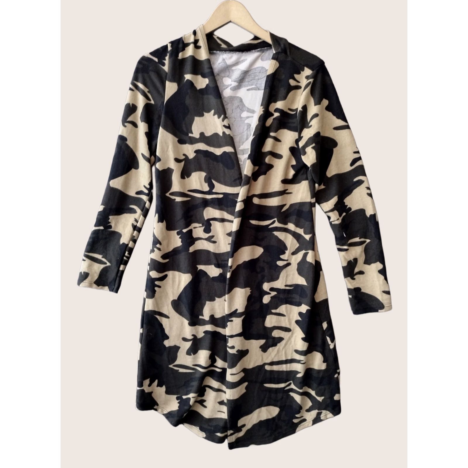 Vintage VINTAGE Women's Camo Cardigan Open Front Jacket Black/Beige Size M Size M / US 6-8 / IT 42-44 - 1 Thumbnail