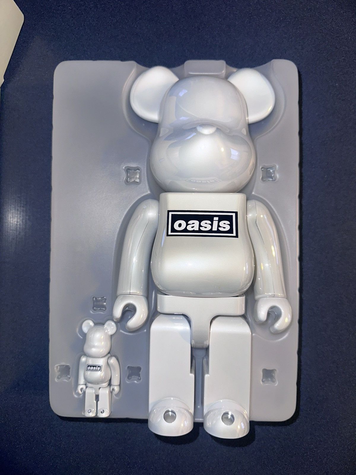 Medicom Toy Medicom Toy Bearbrick x Oasis Size ONE SIZE - 3 Thumbnail