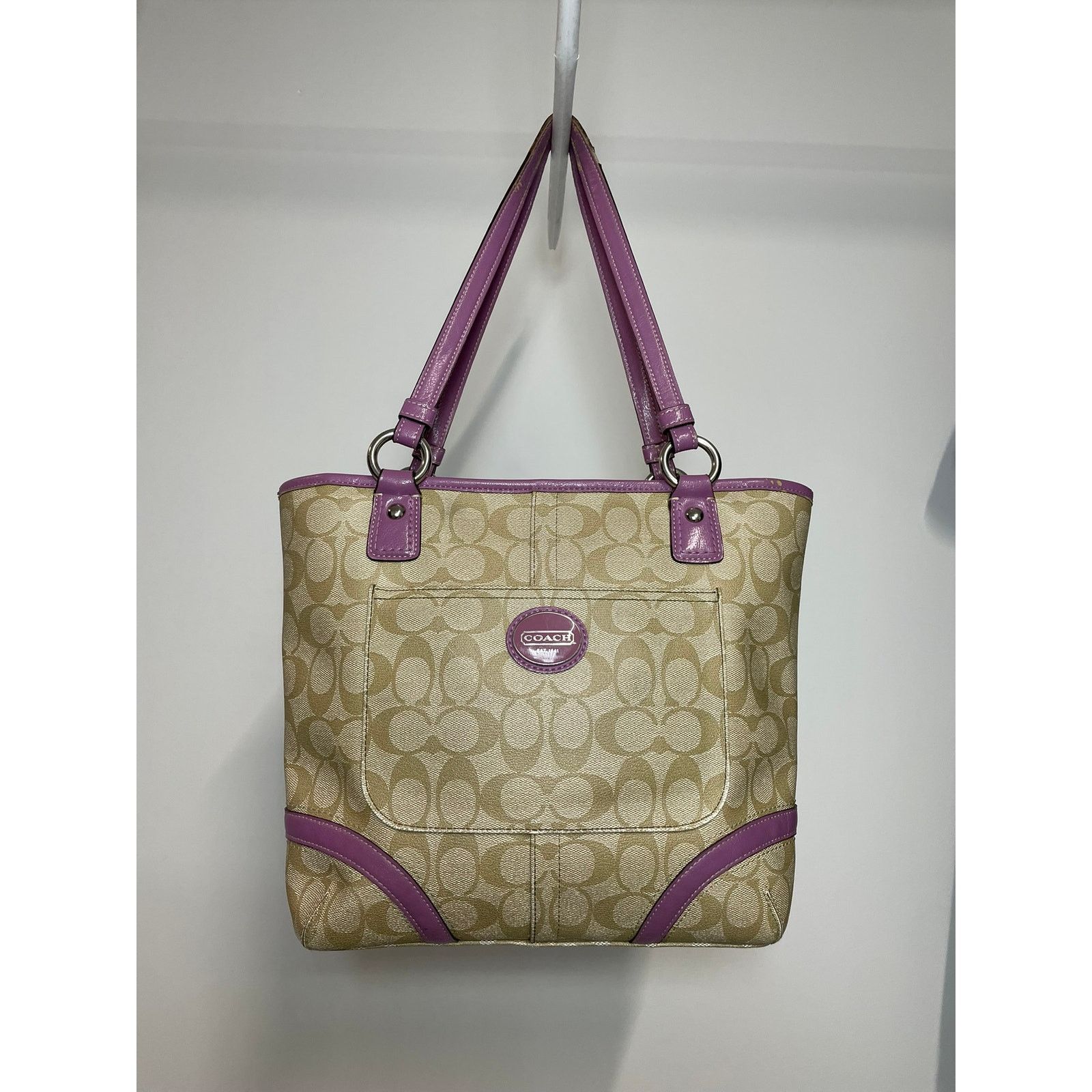 Gorgeous two tone coach soho shoulder bag - purple suede body and 