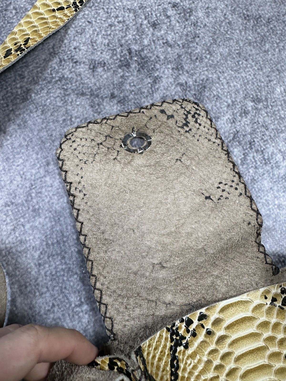 Vintage Vintage 90s Snake Leather Bag Crossbody Streetwear Rare USA Size ONE SIZE - 4 Thumbnail