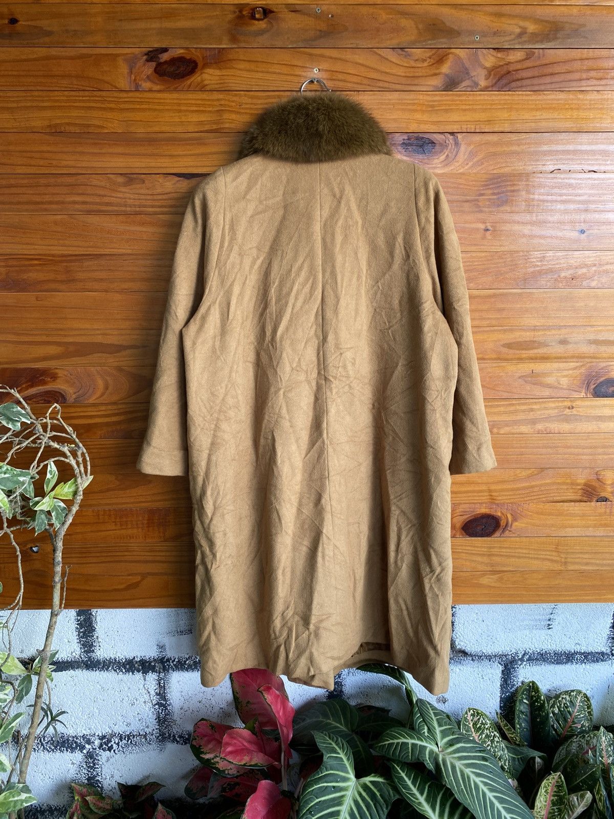 Japanese Brand Vintage AMISTA Camel Wool Coat with Real Fur Collar Elegant Size L / US 10 / IT 46 - 9 Thumbnail