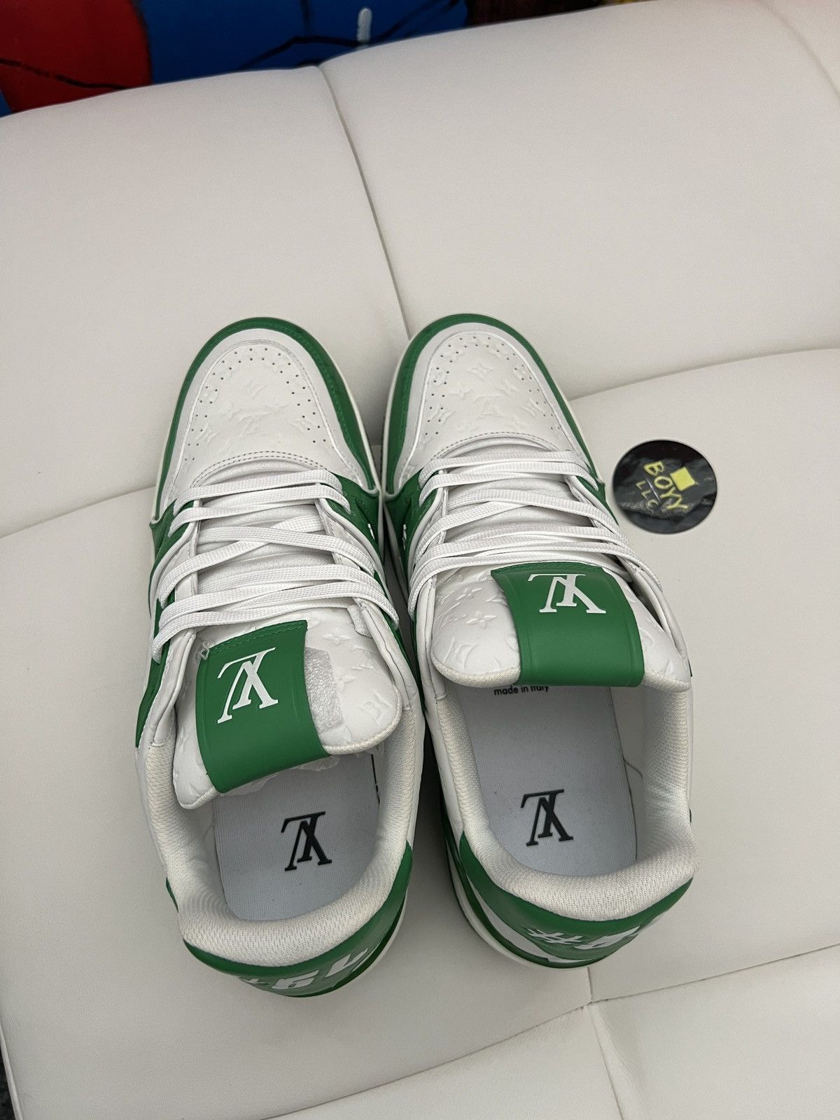 Louis Vuitton Louis Vuitton monogram sneakers LV6 Size US 8 / EU 41 - 14 Thumbnail