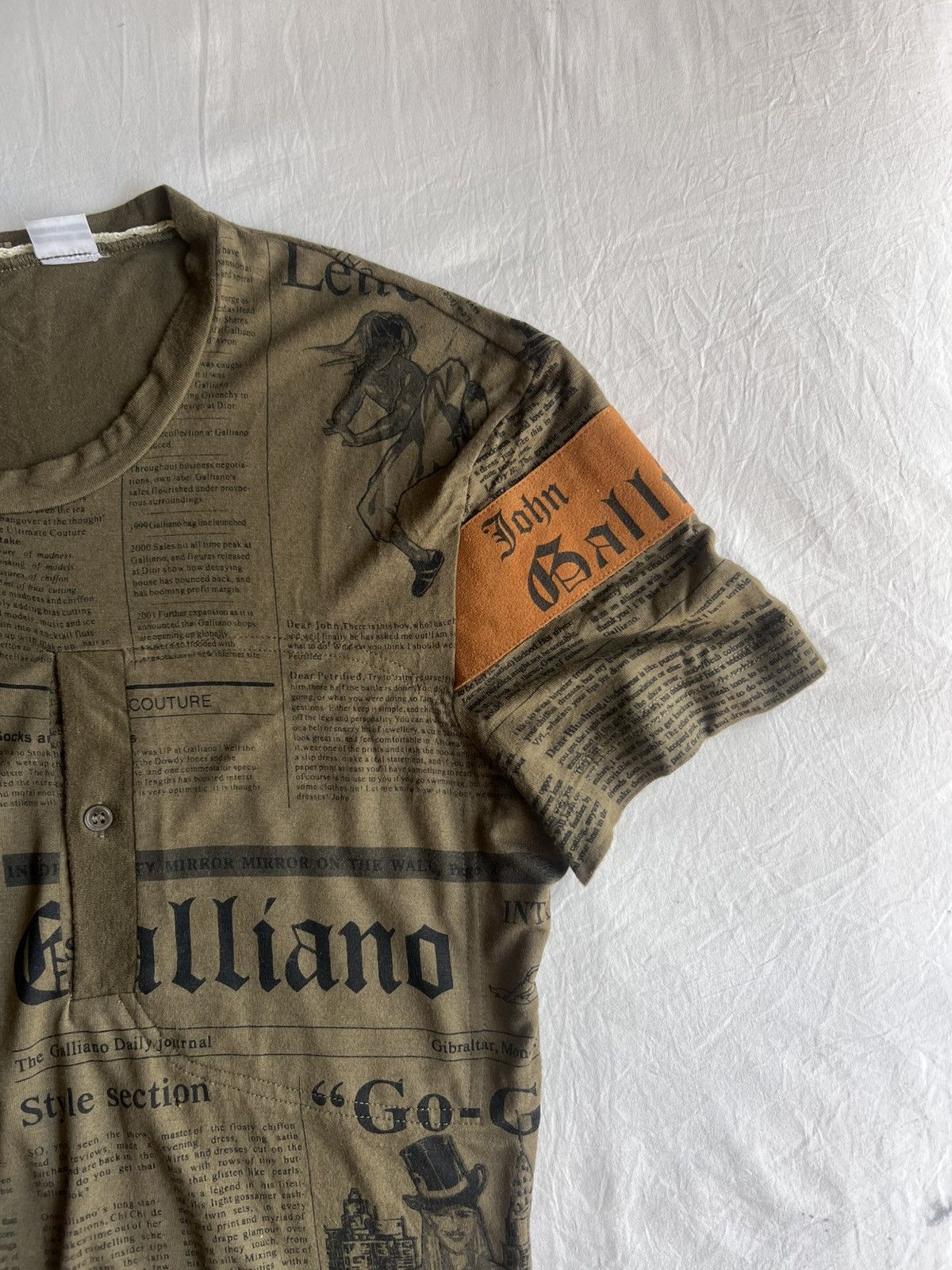 John Galliano John Galliano Newspaper shirt Size US S / EU 44-46 / 1 - 3 Thumbnail