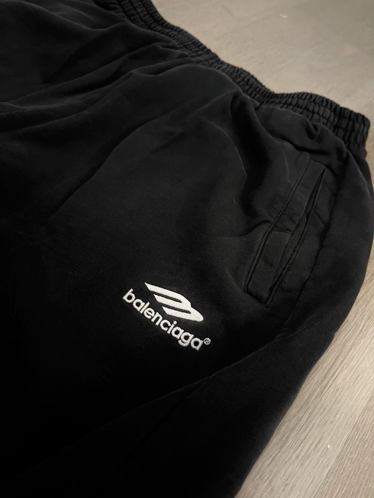 Balenciaga Balenciaga Soccer Sweatpants Size US 30 / EU 46 - 2 Thumbnail