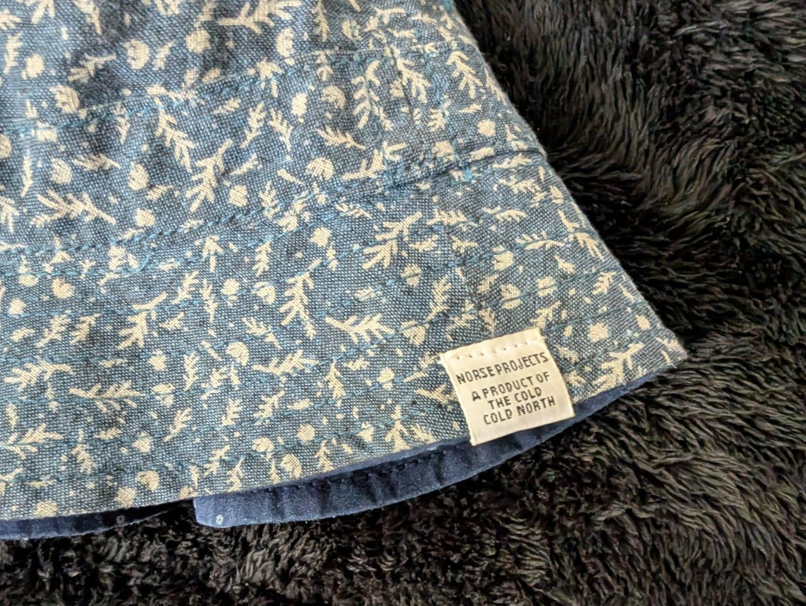 Norse Projects Reversible Floral Bucket Hat in Navy Size ONE SIZE - 2 Thumbnail