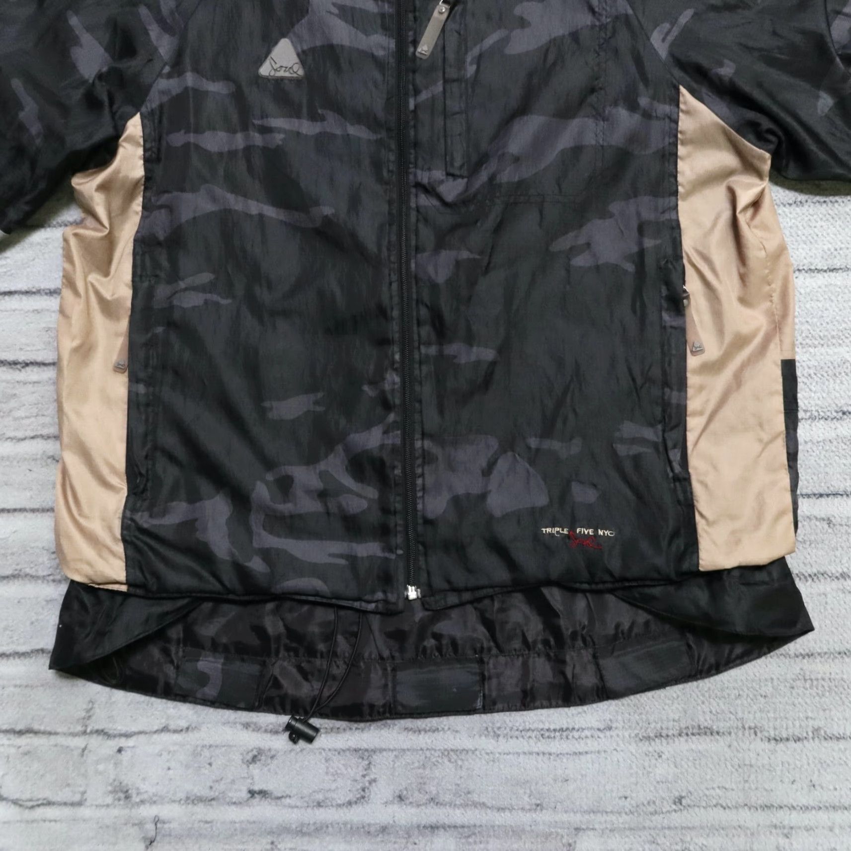 Vintage VINTAGE Triple 5 Soul Camo Nylon Windbreaker Jacket Mens L Black Size US L / EU 52-54 / 3 - 3 Thumbnail
