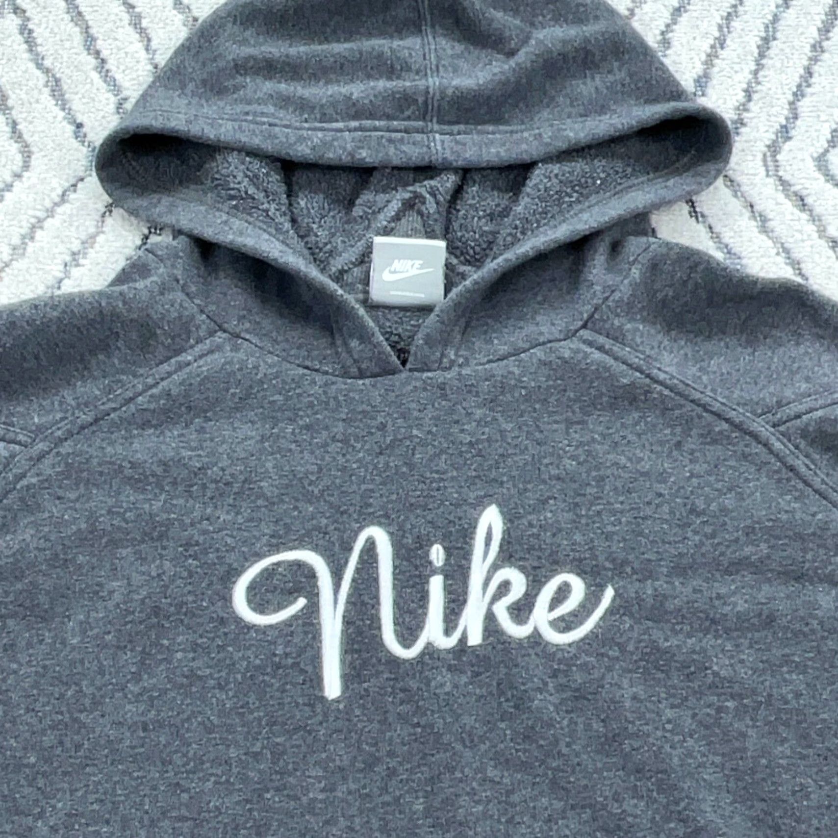 Nike VINTAGE Nike Hoodie Women L Gray White Logo Pockets All Seasons Hooded Sweatshirt 2000s, Y2K, Classic Sports Mens Women Girls Size L / US 10 / IT 46 - 2 Thumbnail