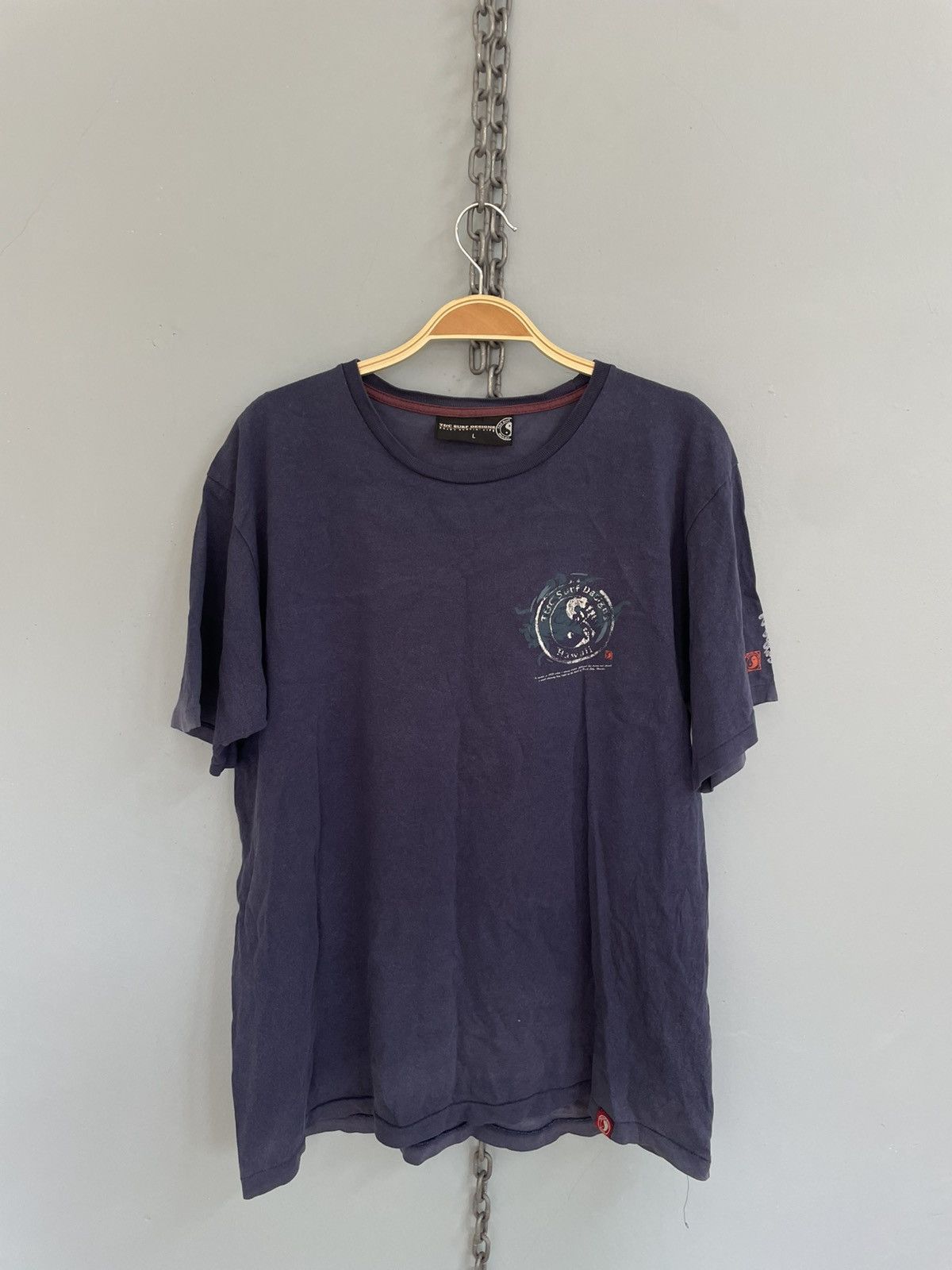 Vintage Vintage T&C surf design Hawaii t shirt Size US L / EU 52-54 / 3 - 2 Thumbnail