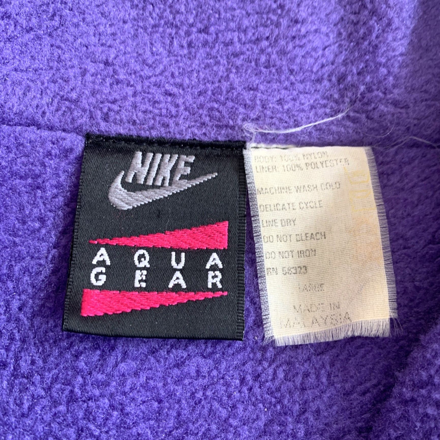Nike VINTAGE Nike Aqua Gear Puffer Jacket Mens Large VTG RARE Swoosh Pink Purple Size US L / EU 52-54 / 3 - 4 Thumbnail