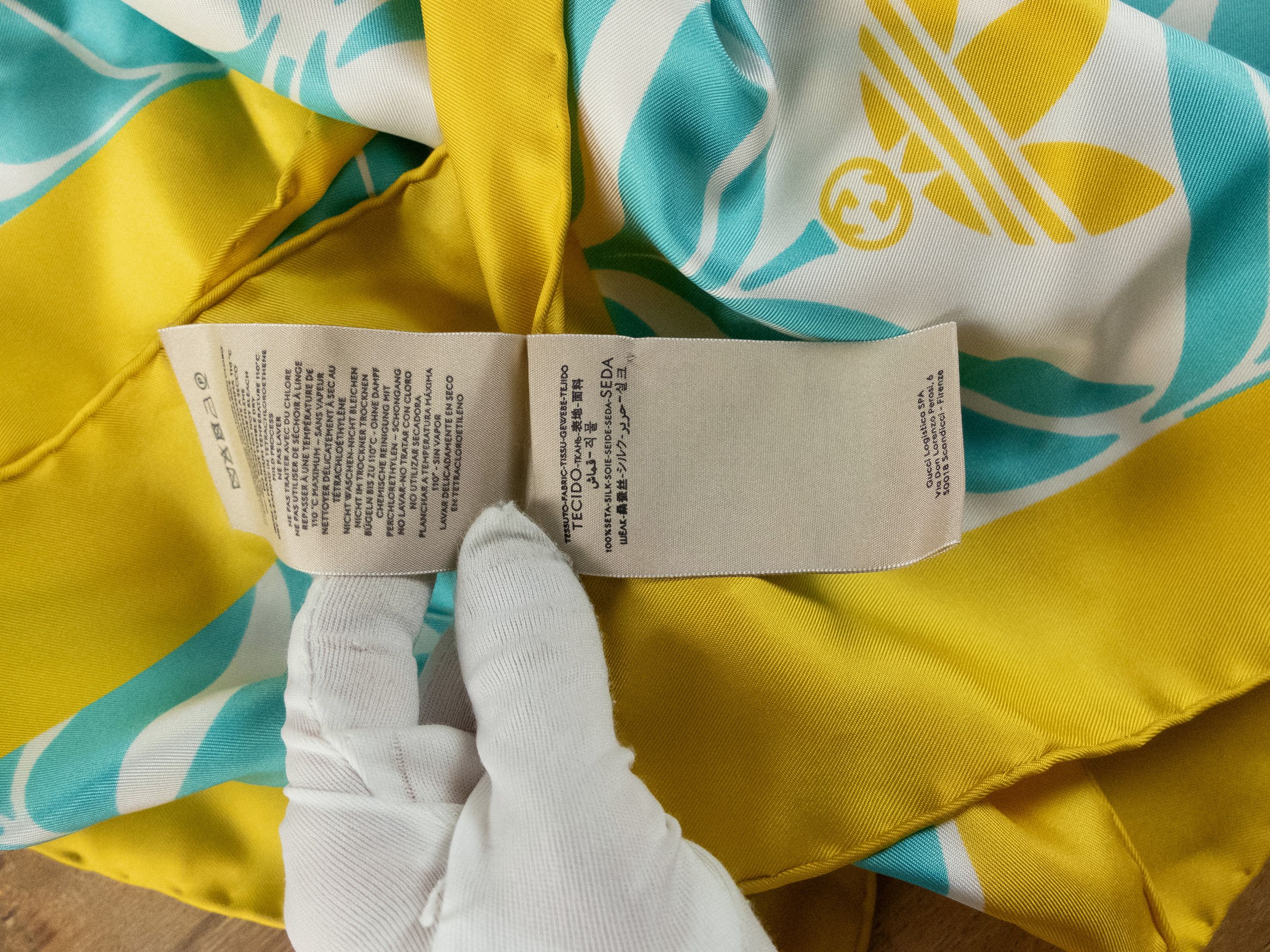 Adidas × Gucci GUCCI X ADIDAS yellow green logo print silk square scarf Size ONE SIZE - 6 Thumbnail