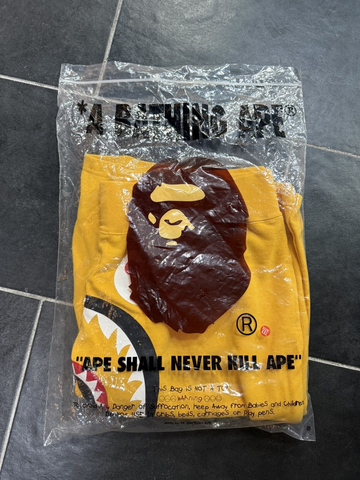 Bape BAPE Shark Wide Sweatshort Size US 36 / EU 52 - 6 Thumbnail