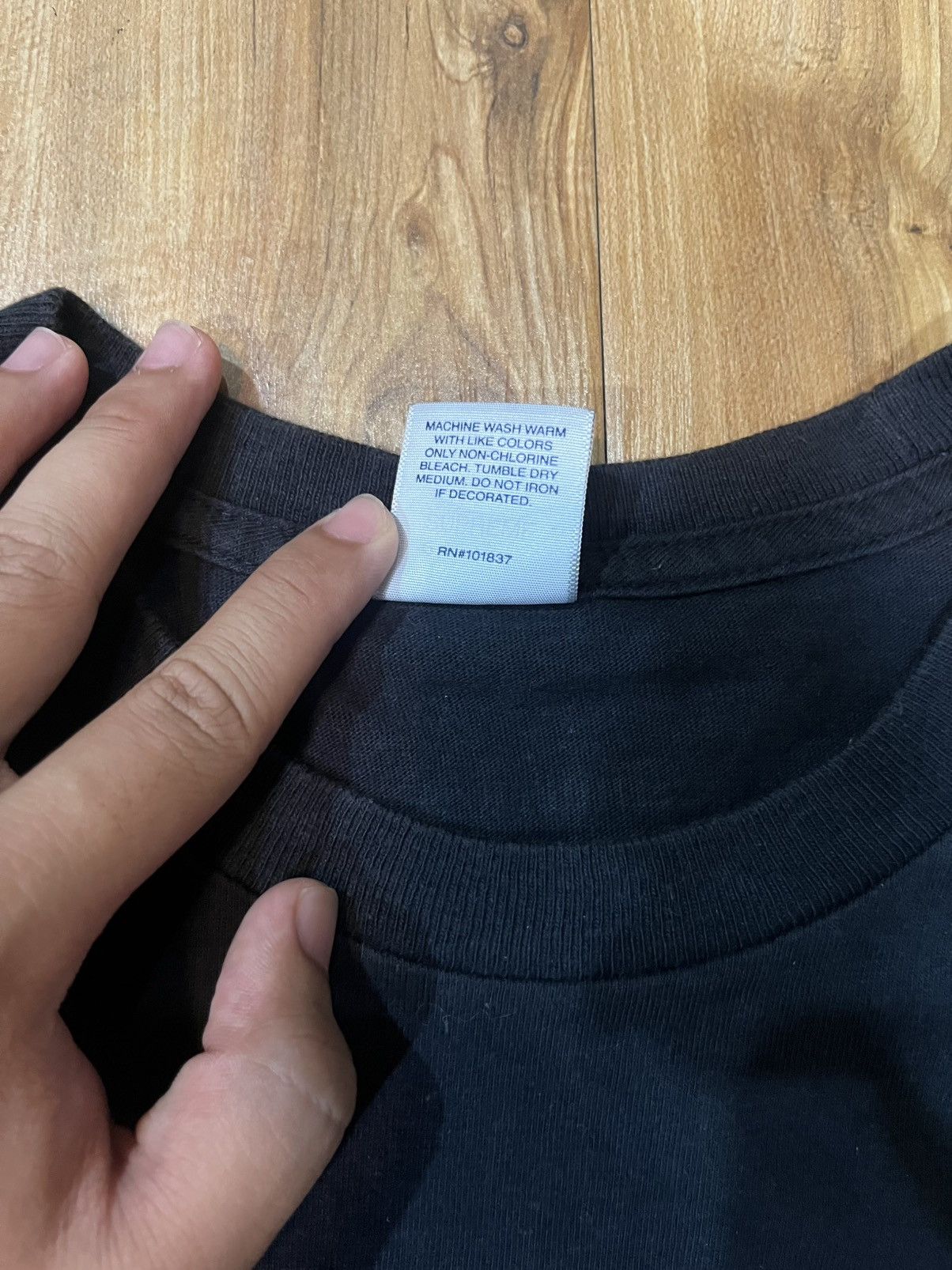 Supreme Supreme Andres Serrano Size US M / EU 48-50 / 2 - 4 Thumbnail