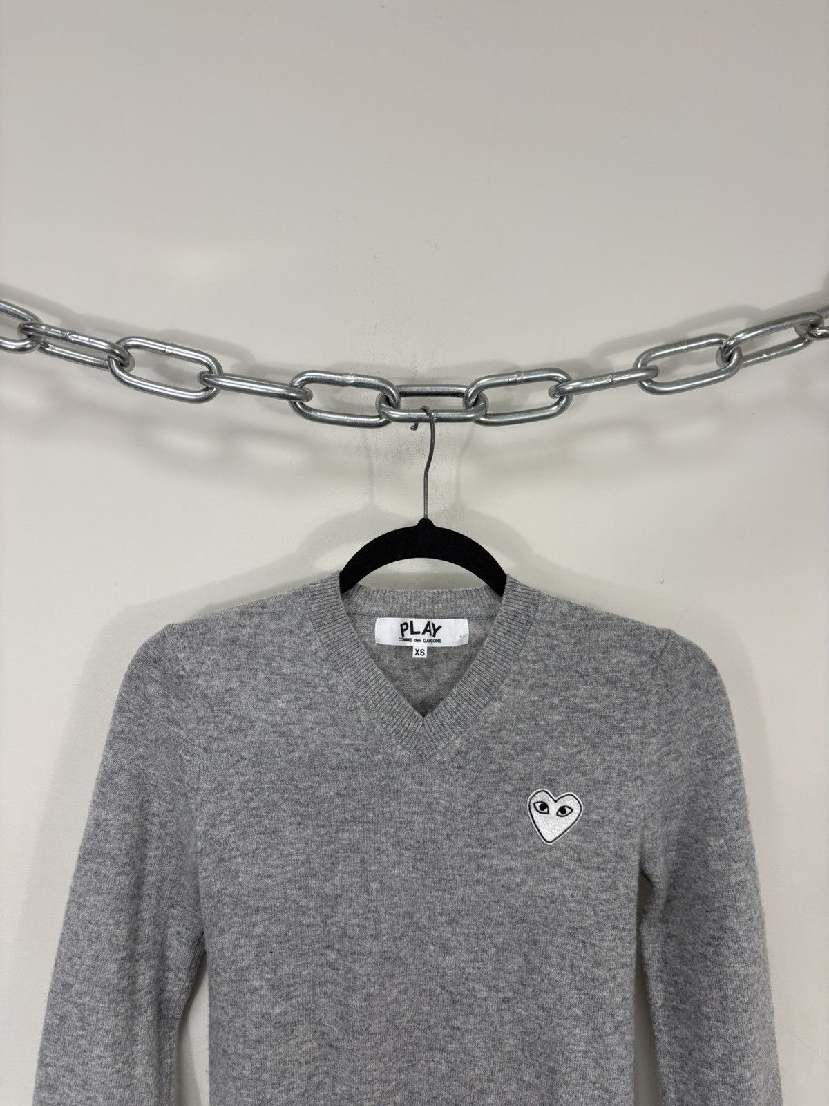 Comme des Garcons Comme Des Garcons Play Women’s Heart Gray Wool Sweater Size XS / US 0-2 / IT 36-38 - 2 Thumbnail
