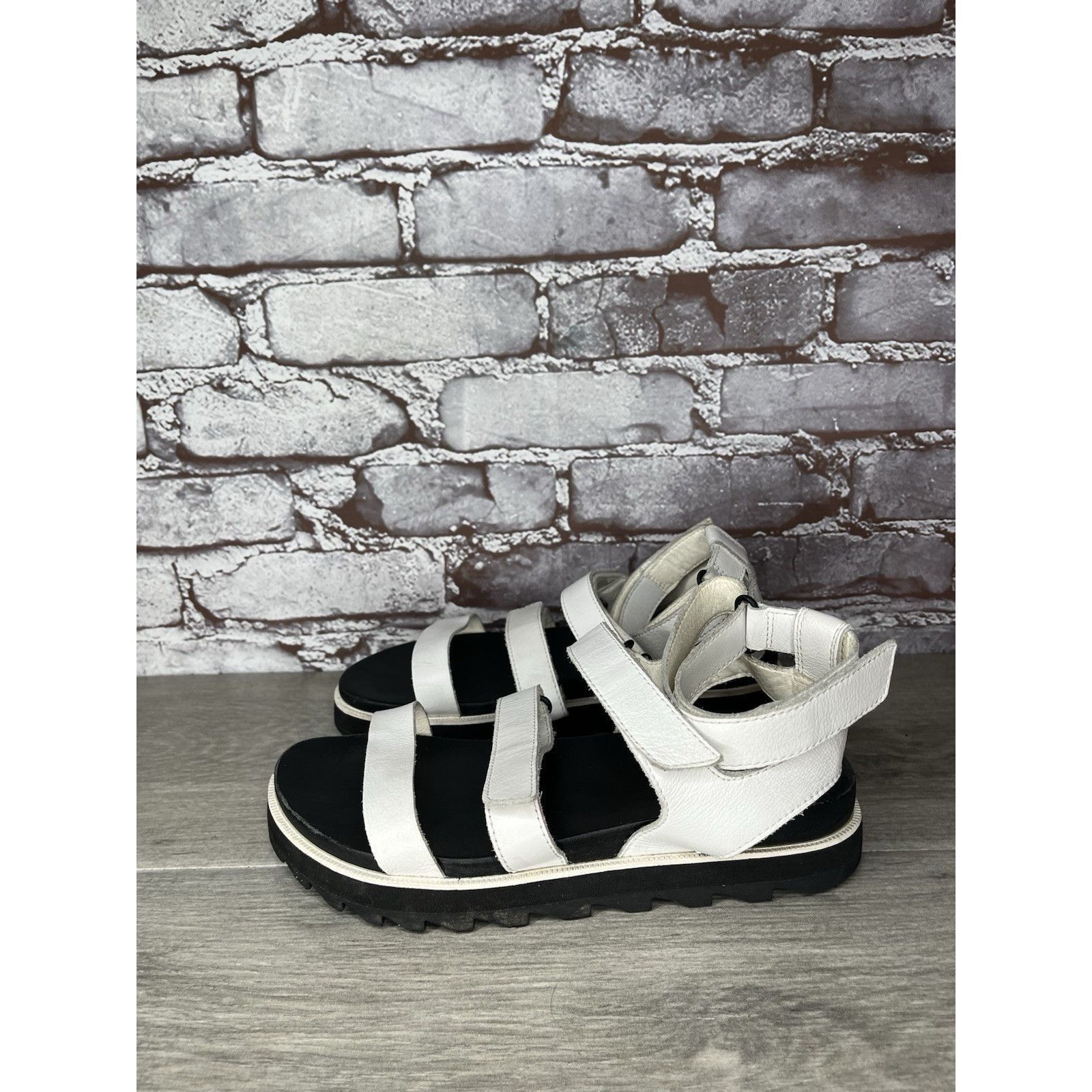 SOREL Sorel Roaming White Leather Multi Strap Platform Sandals Wom Size US 7.5 / IT 37.5 - 15 Thumbnail