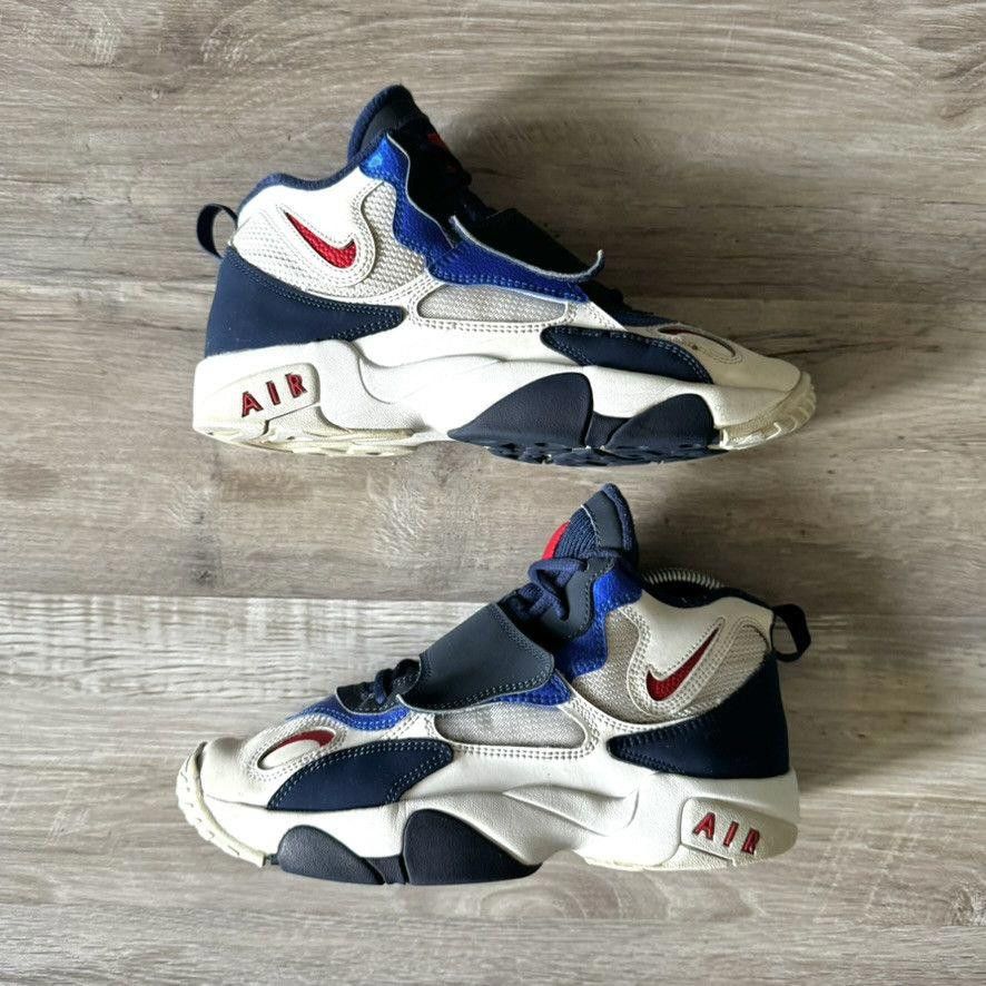 Nike NIKE • Air Max Speed Turf GS Void (7M) Size US 7 / EU 40 - 2 Thumbnail