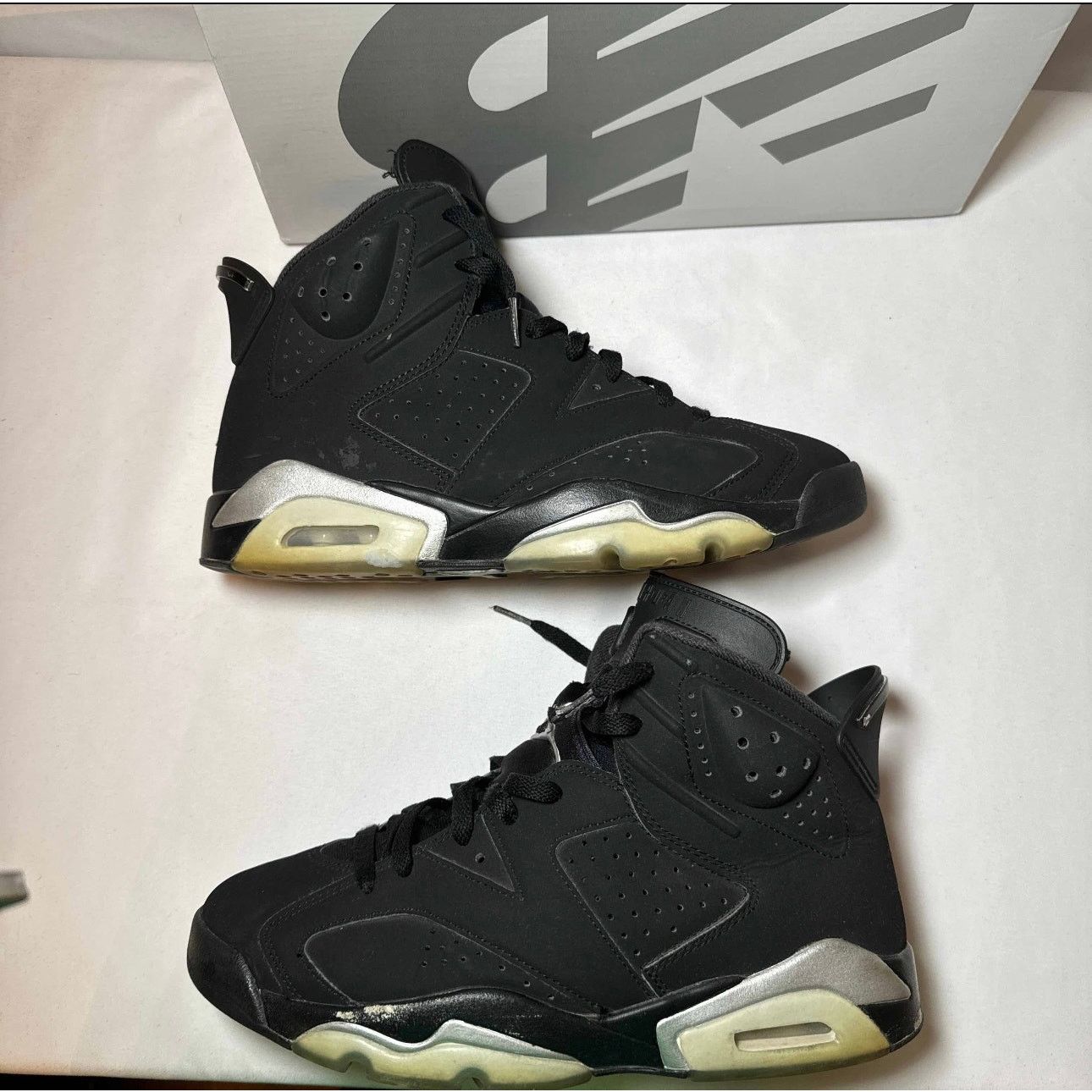 Jordan Brand × Nike Size 9 Nike Air Jordan 6 Retro Chrome Men's Shoes Ships Now Size US 9 / EU 42 - 2 Thumbnail