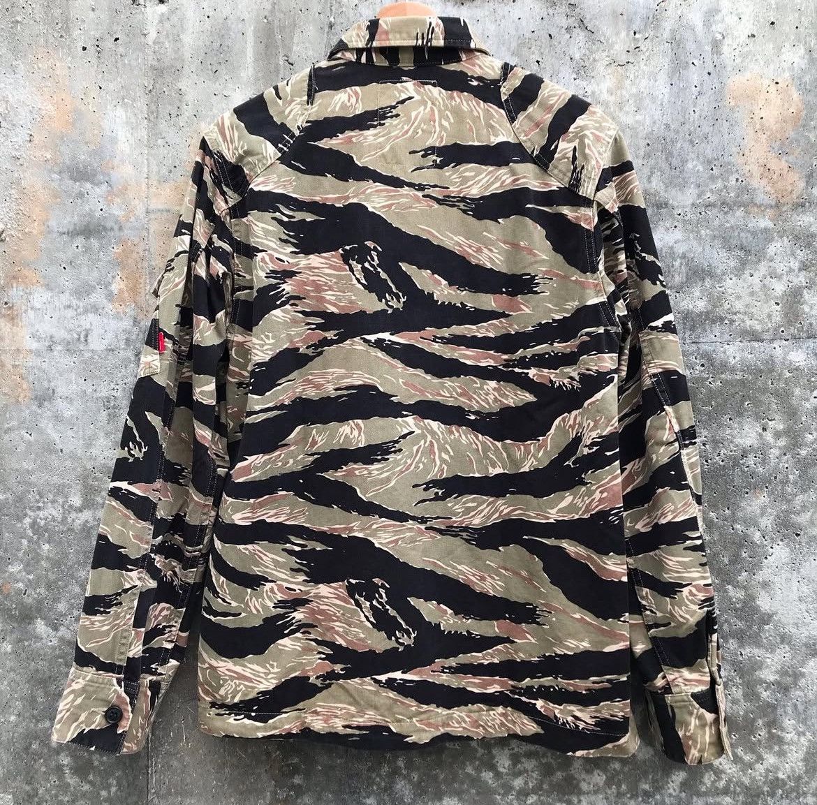 Wtaps WTAPS Tiger Camo Jungle Shirt Size US M / EU 48-50 / 2 - 16 Thumbnail