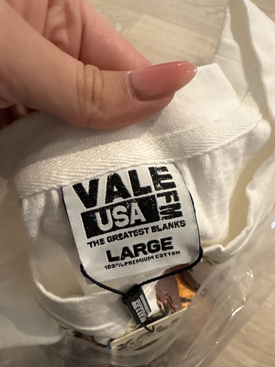 Vale Vale “Eye Of The Tiger” Bling Tee Size L🐅 Size US L / EU 52-54 / 3 - 5 Thumbnail